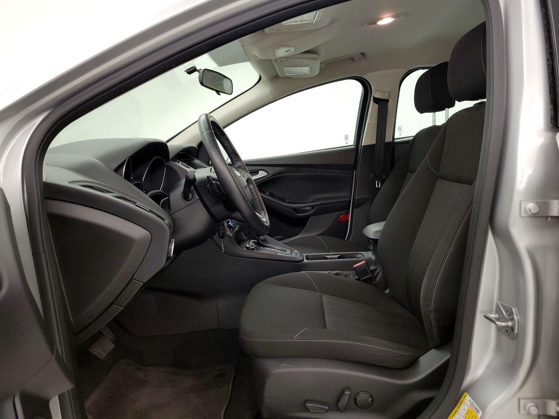Thumbnail: 2016 Ford Focus - 11