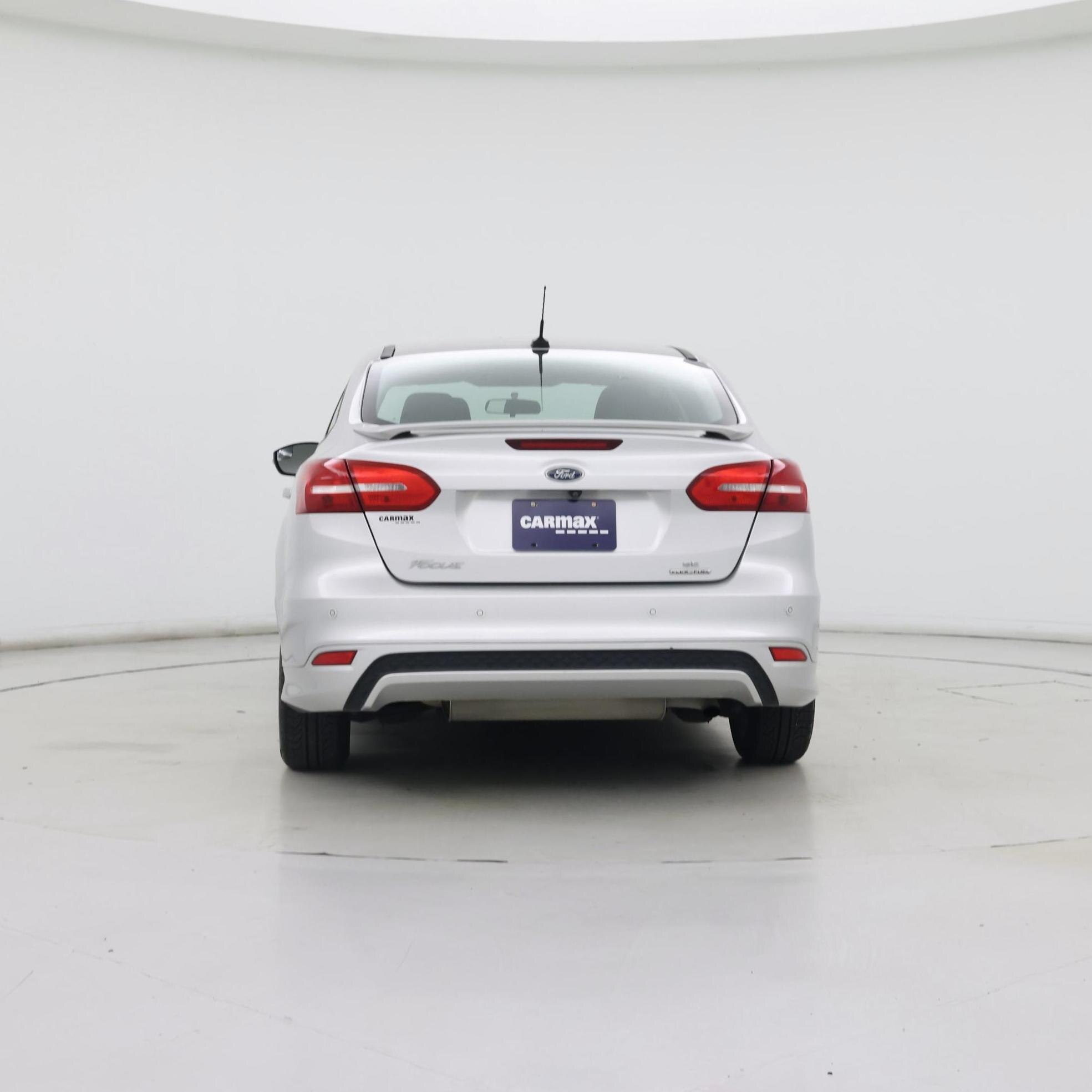 Thumbnail: 2016 Ford Focus - 6