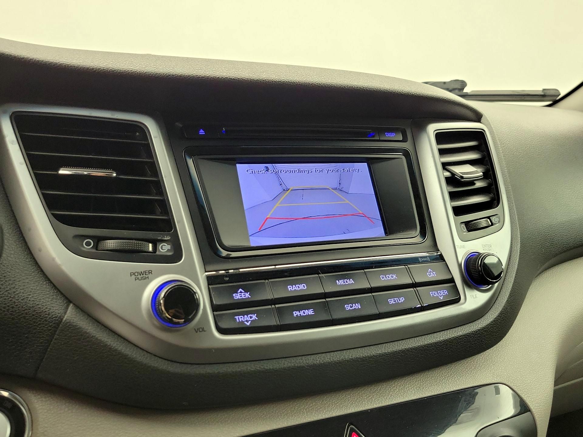 Thumbnail: 2016 Hyundai Tucson - 14