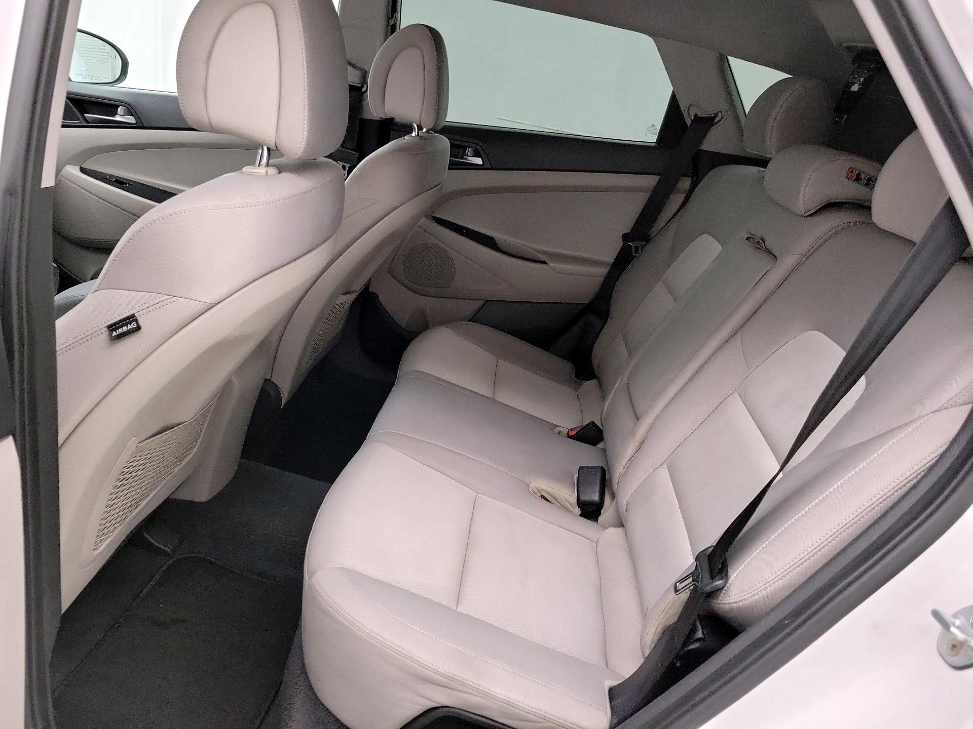 Thumbnail: 2016 Hyundai Tucson - 19