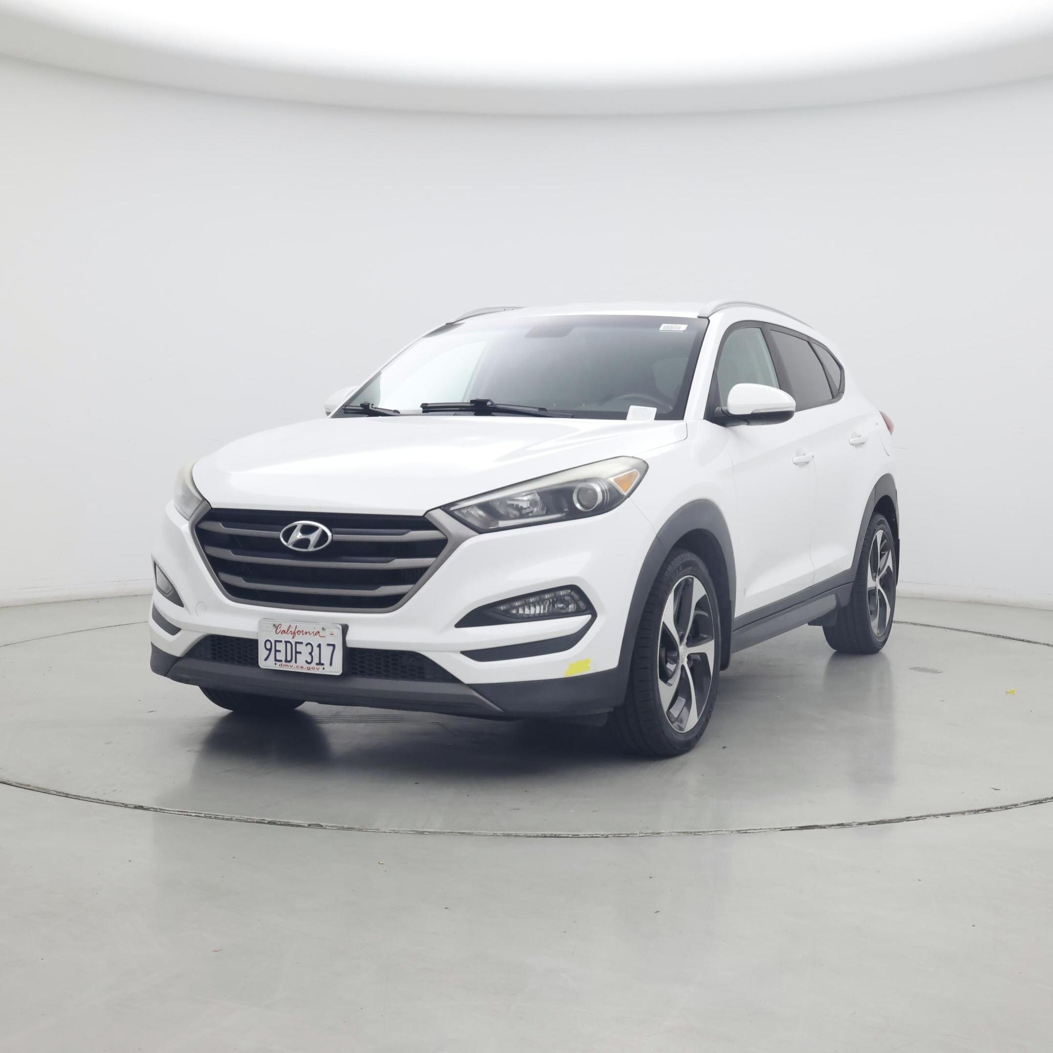 Thumbnail: 2016 Hyundai Tucson - 4