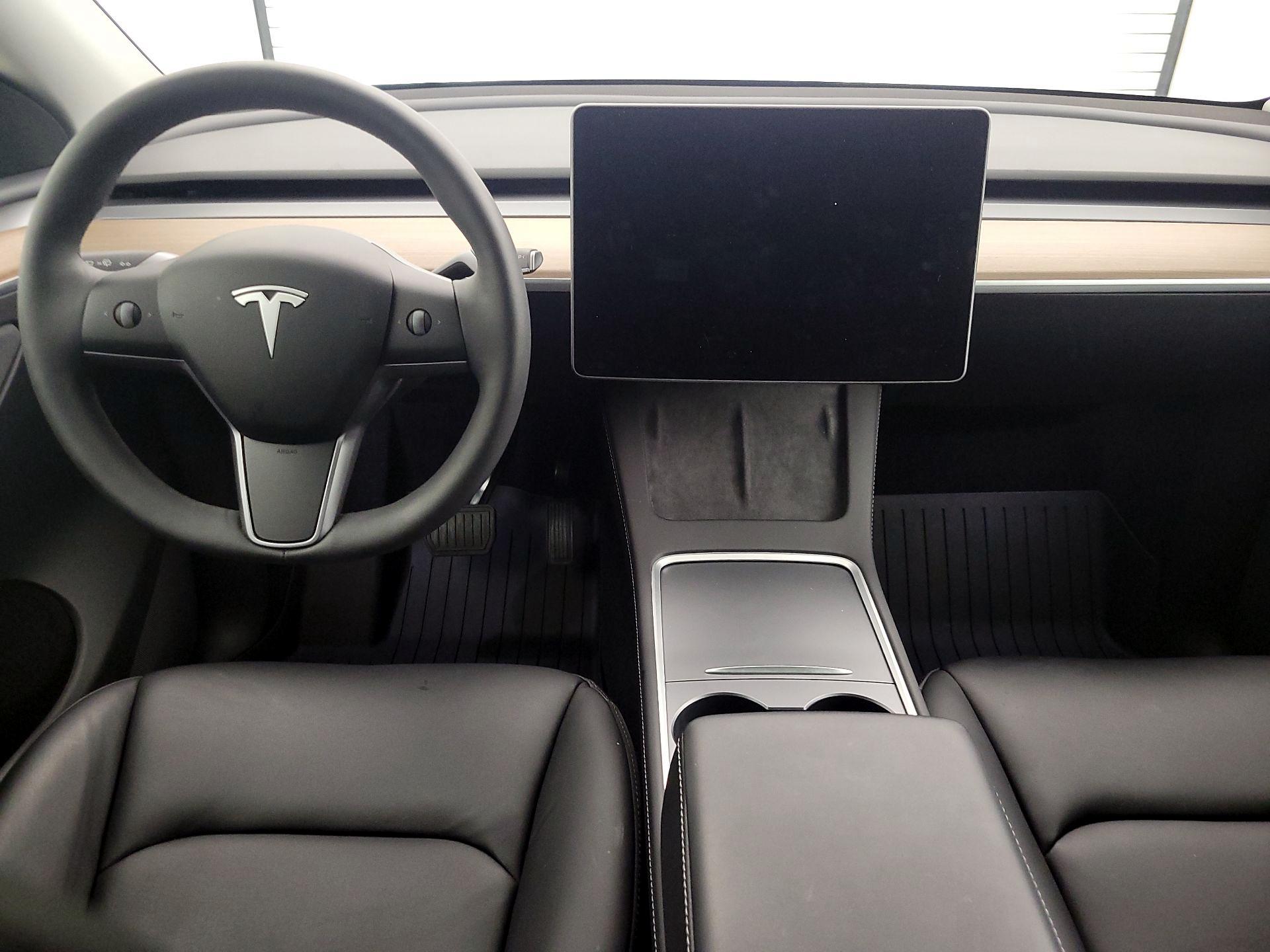 Thumbnail: 2024 Tesla Model Y - 9