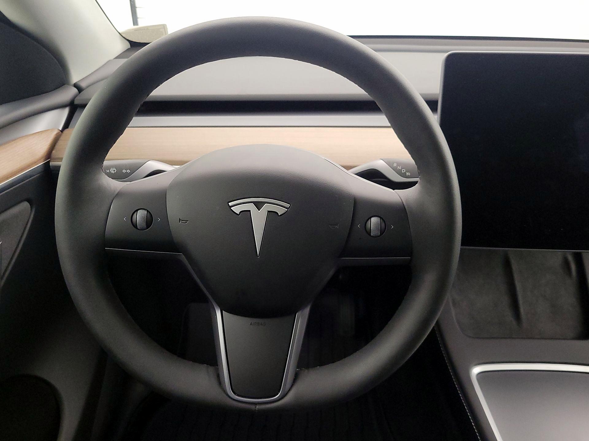Thumbnail: 2024 Tesla Model Y - 10