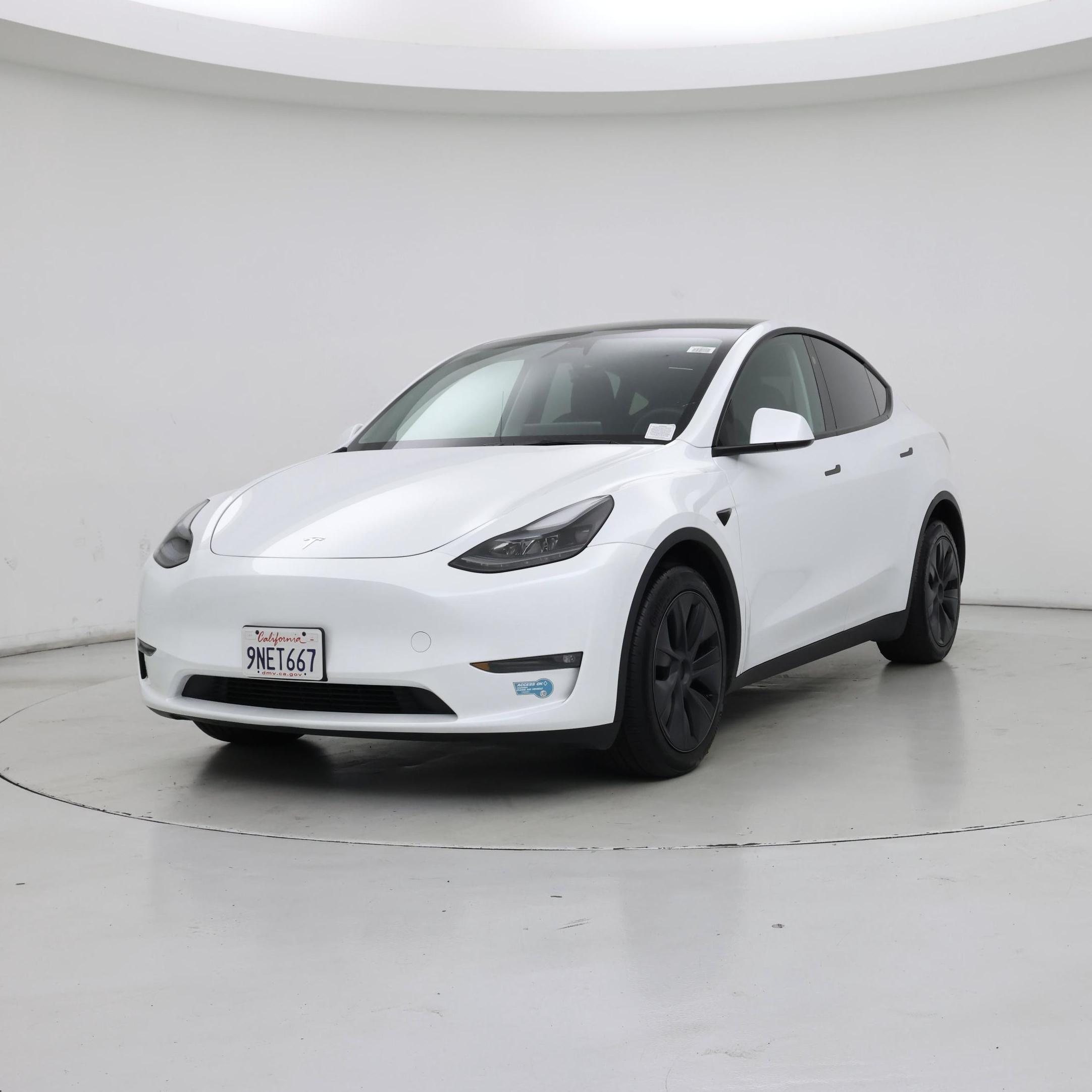Thumbnail: 2024 Tesla Model Y - 4