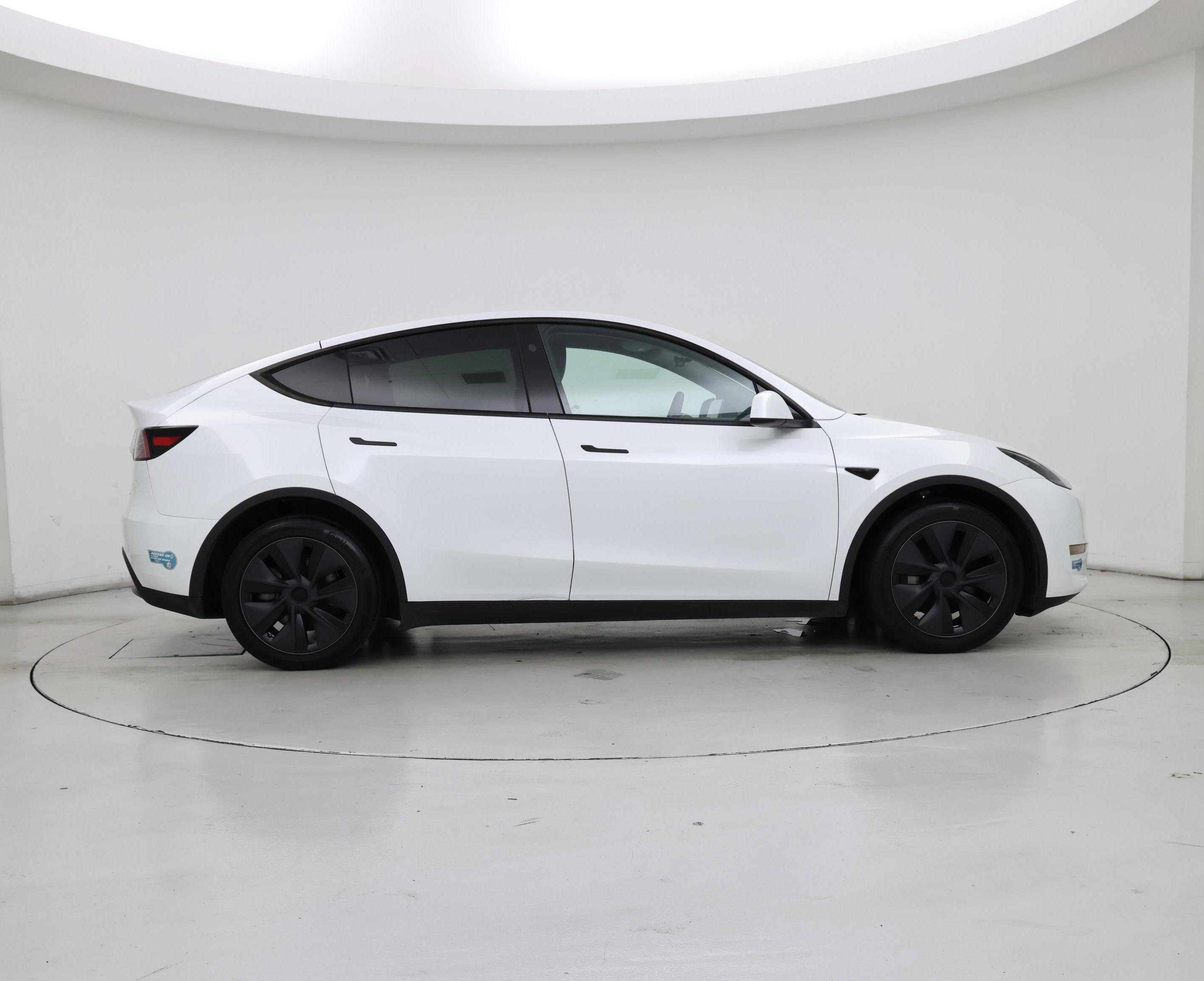 Thumbnail: 2024 Tesla Model Y - 7
