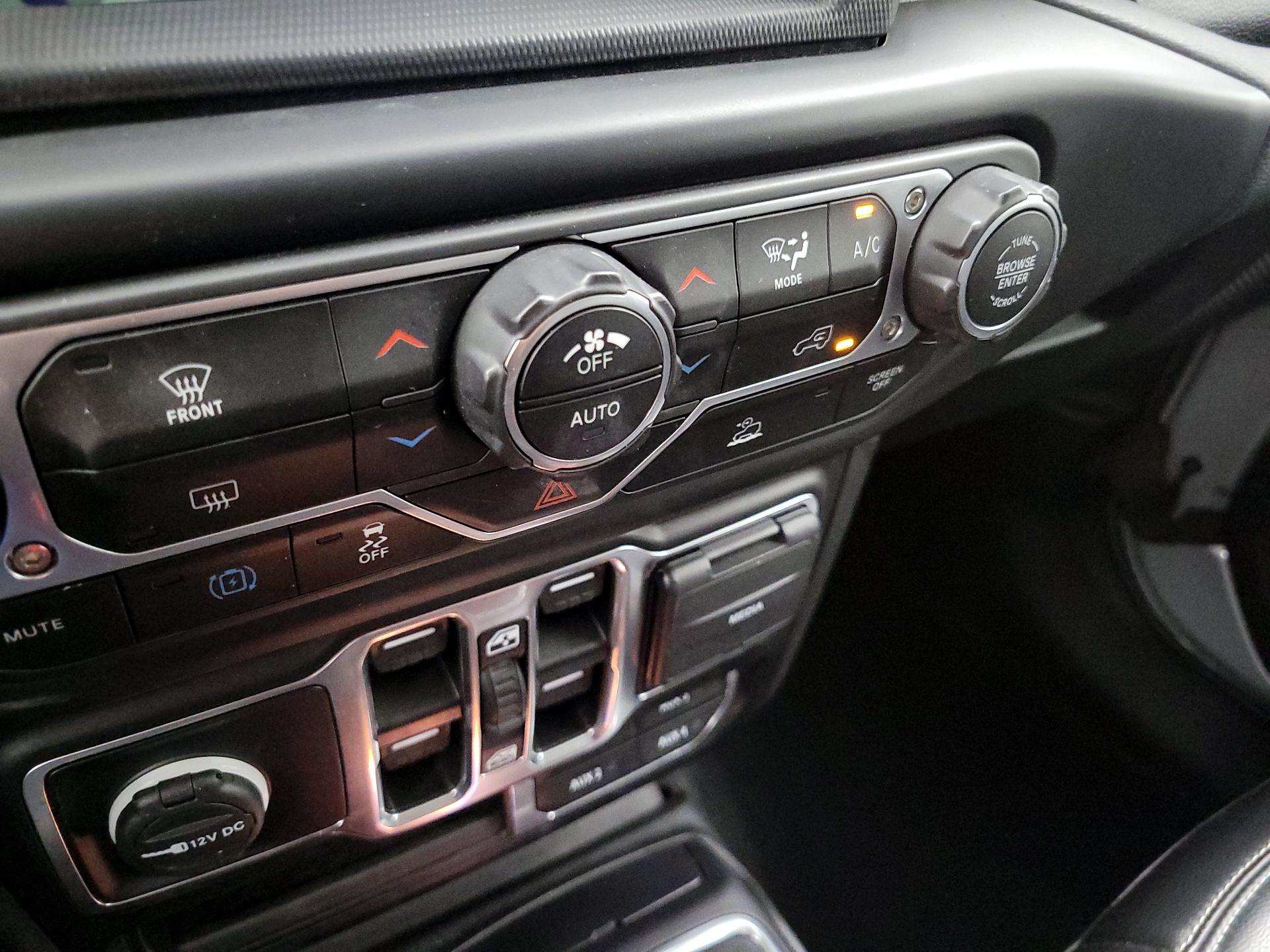 Thumbnail: 2023 Jeep Wrangler - 16