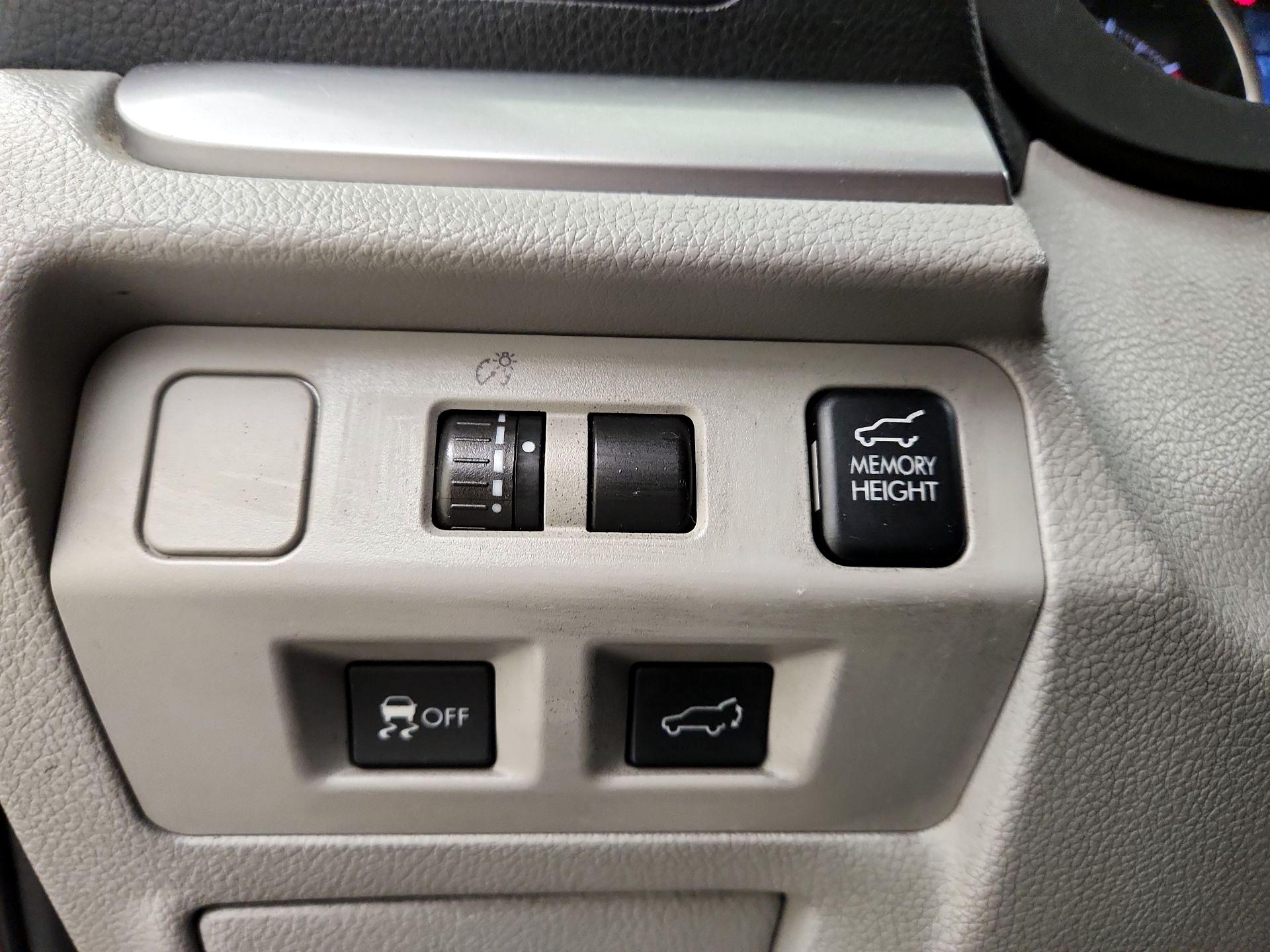 Thumbnail: 2014 Subaru Forester - 13