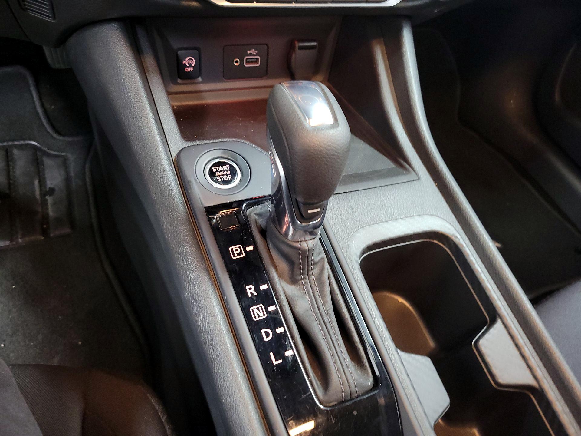 Thumbnail: 2024 Nissan Sentra - 17