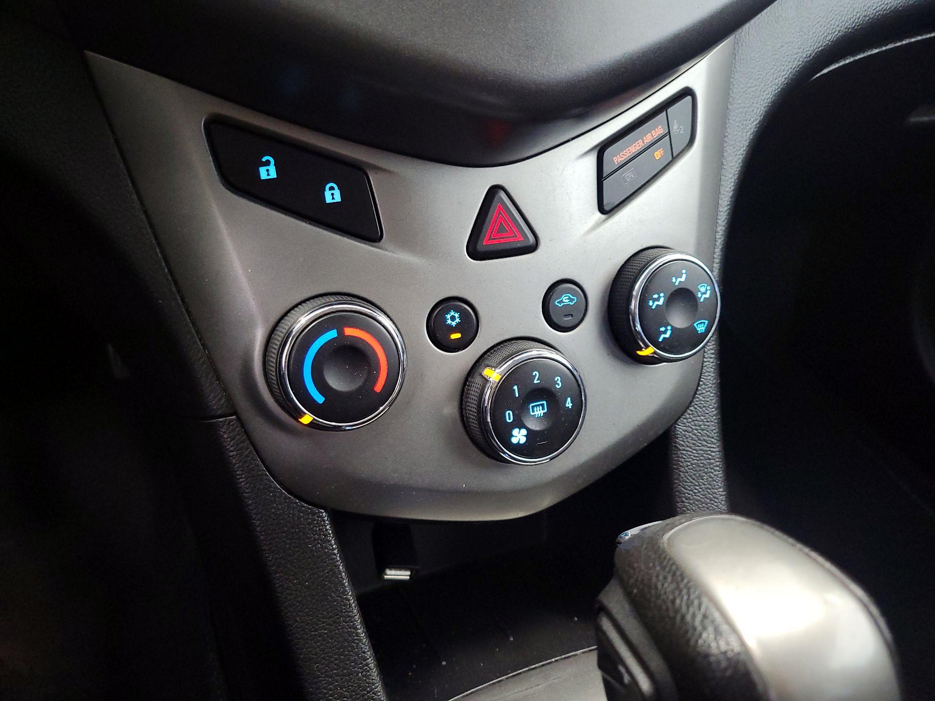 Thumbnail: 2016 Chevrolet Sonic - 15