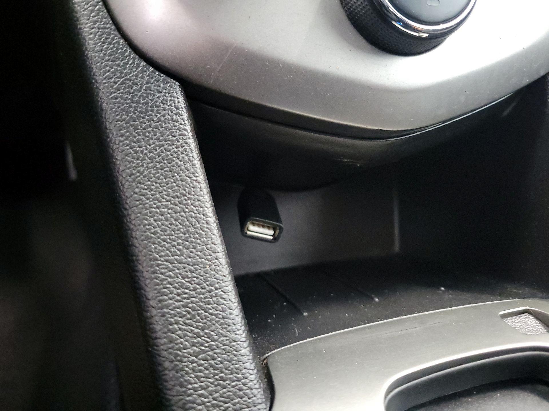 Thumbnail: 2016 Chevrolet Sonic - 17