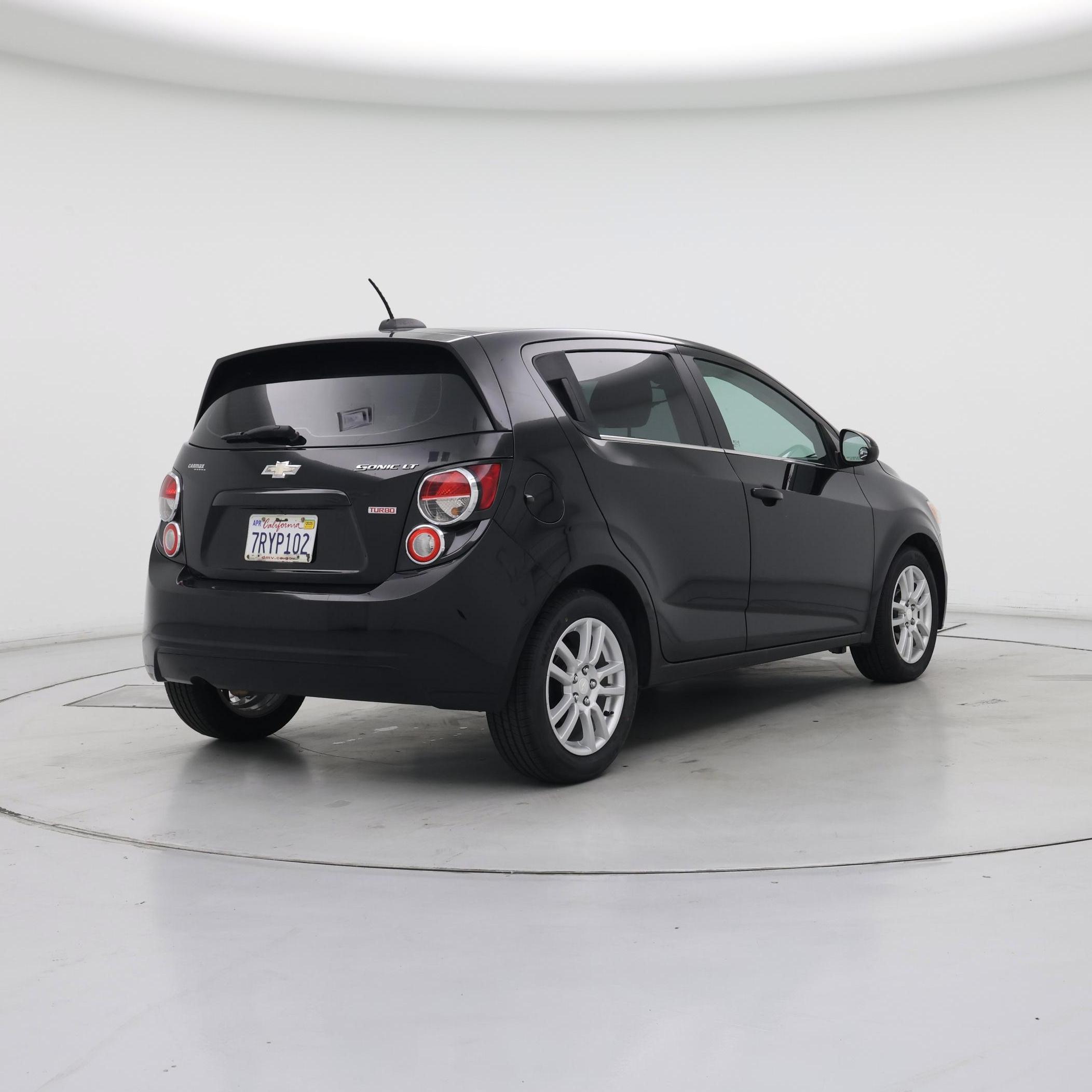 Thumbnail: 2016 Chevrolet Sonic - 8