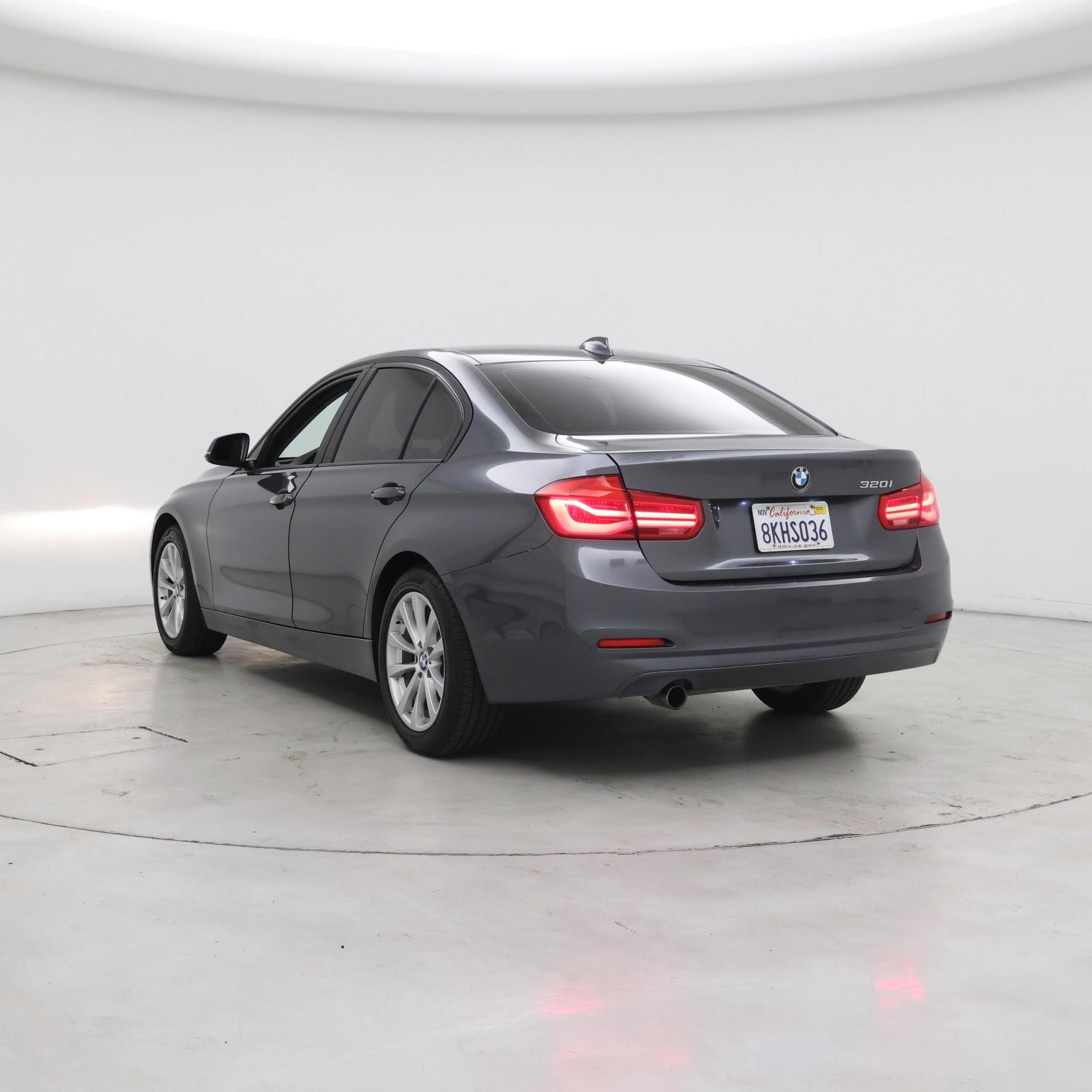 Thumbnail: 2016 BMW 3 Series - 2