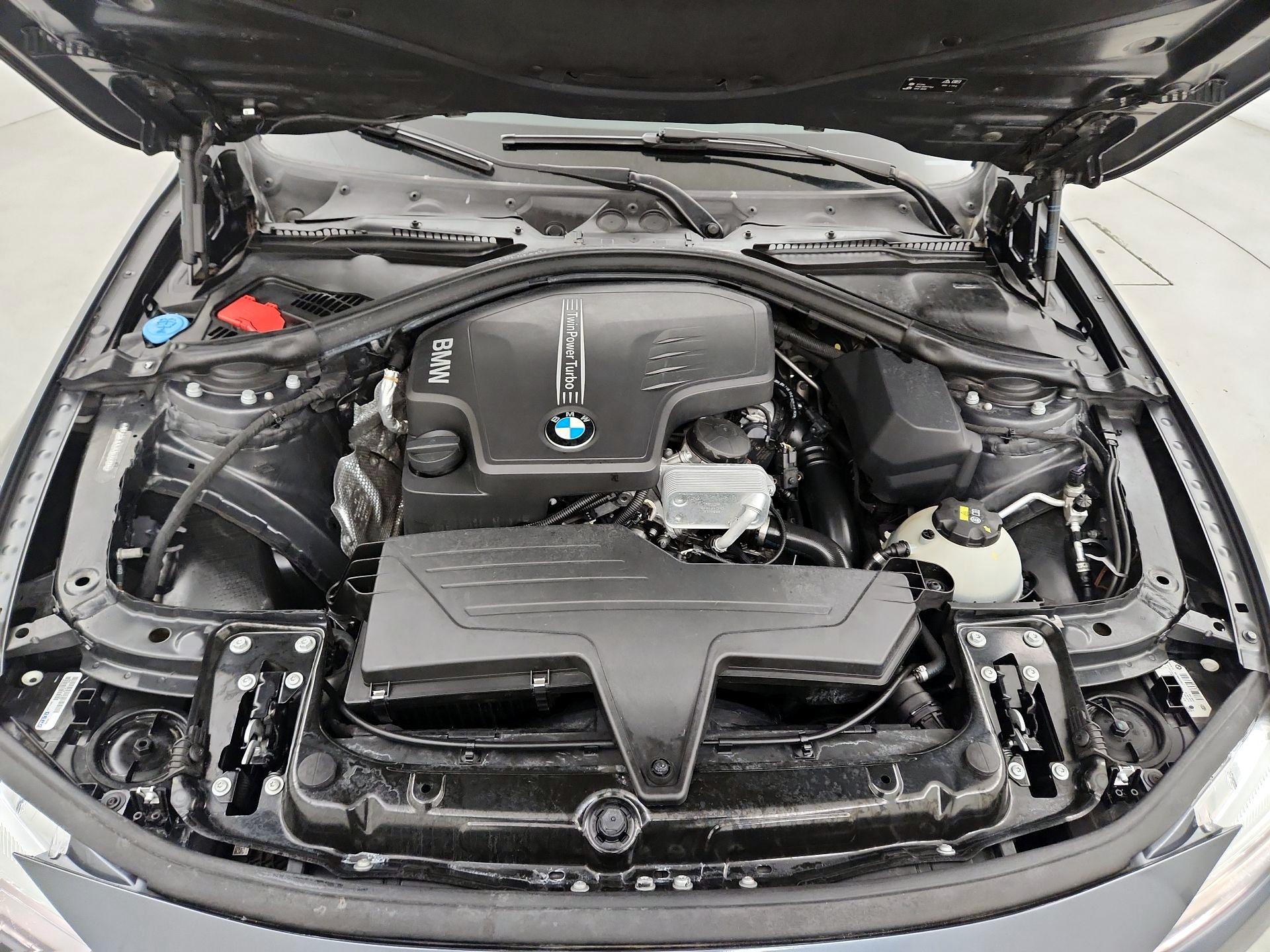 Thumbnail: 2016 BMW 3 Series - 20