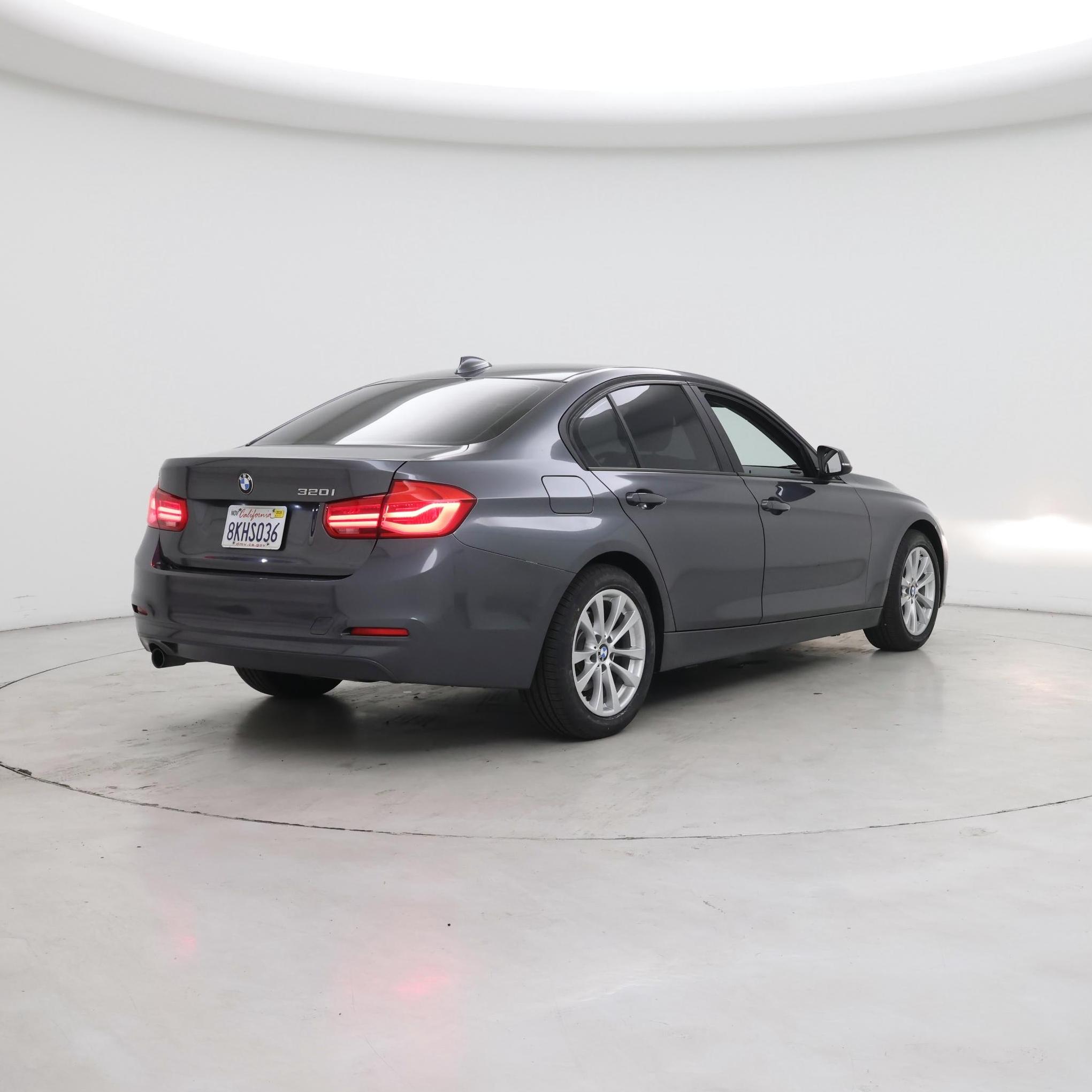 Thumbnail: 2016 BMW 3 Series - 8