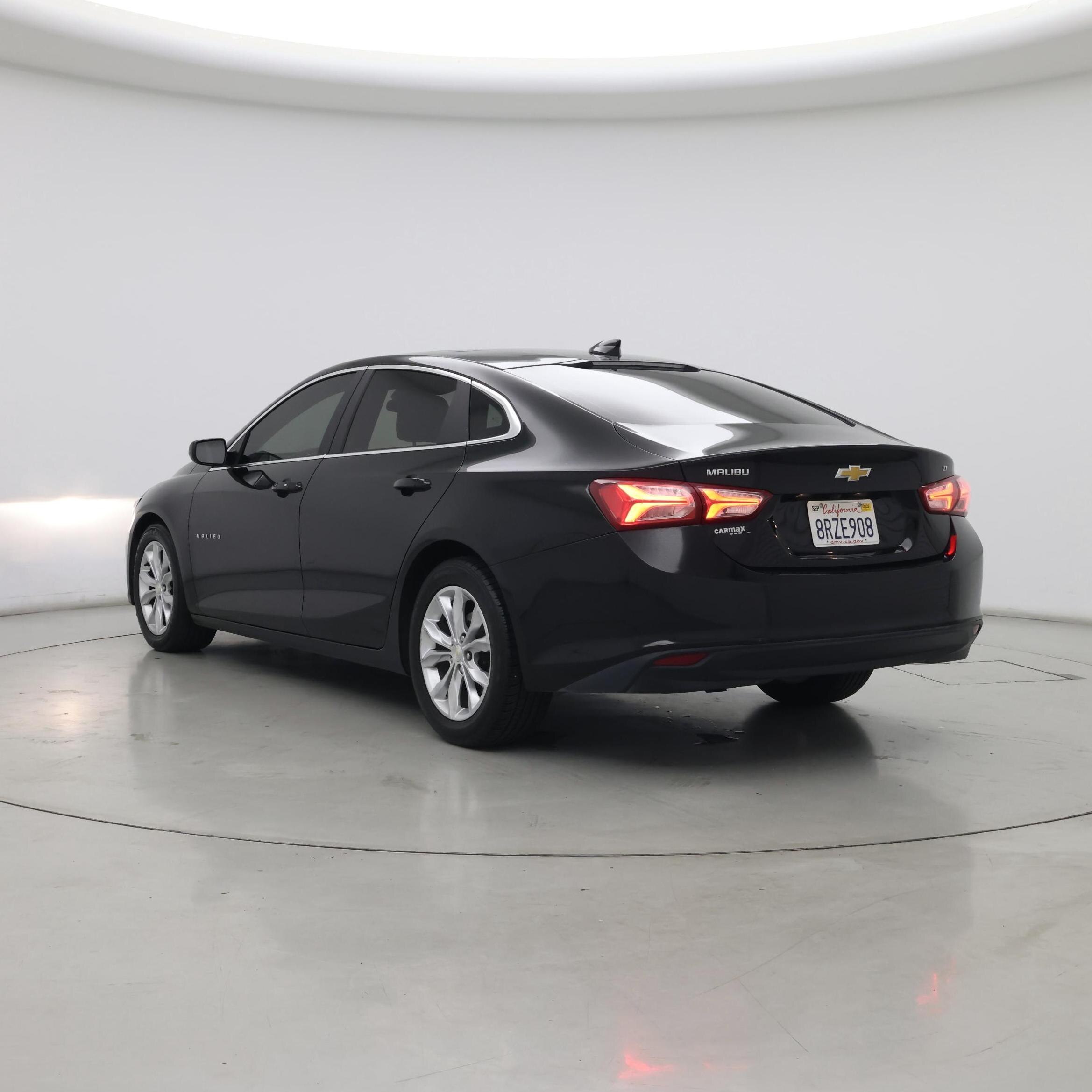 Thumbnail: 2021 Chevrolet Malibu - 2