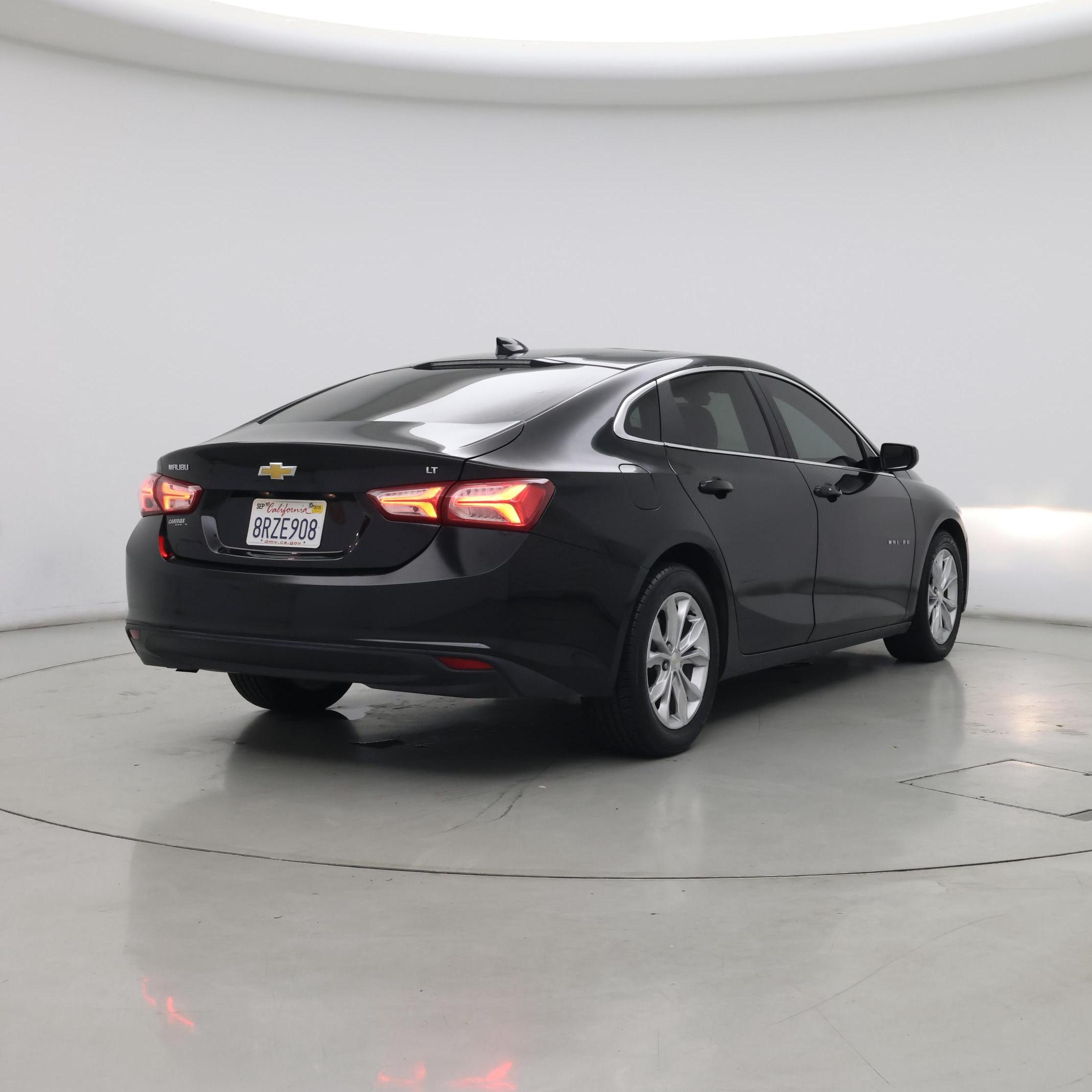 Thumbnail: 2021 Chevrolet Malibu - 8