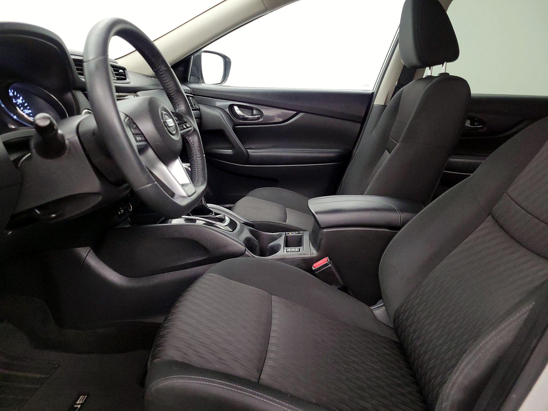 Thumbnail: 2018 Nissan Rogue - 11