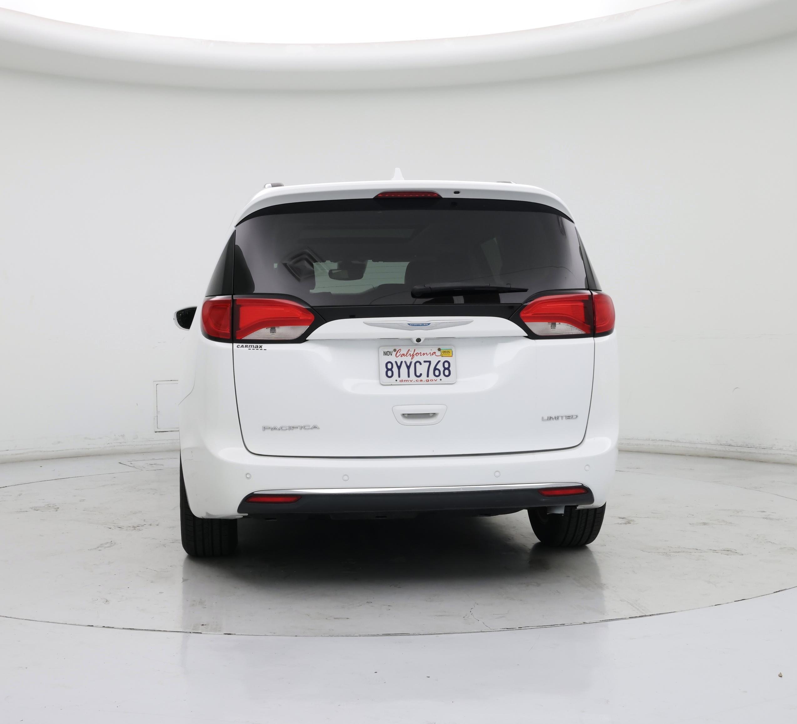 Thumbnail: 2018 Chrysler Pacifica - 6