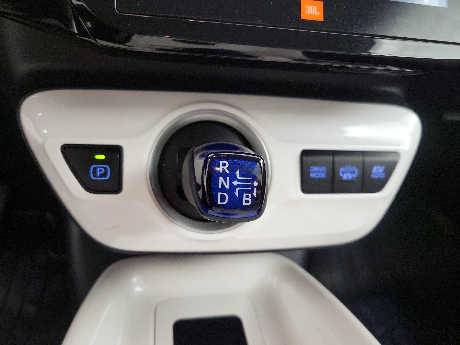 Thumbnail: 2019 Toyota Prius Prime - 18