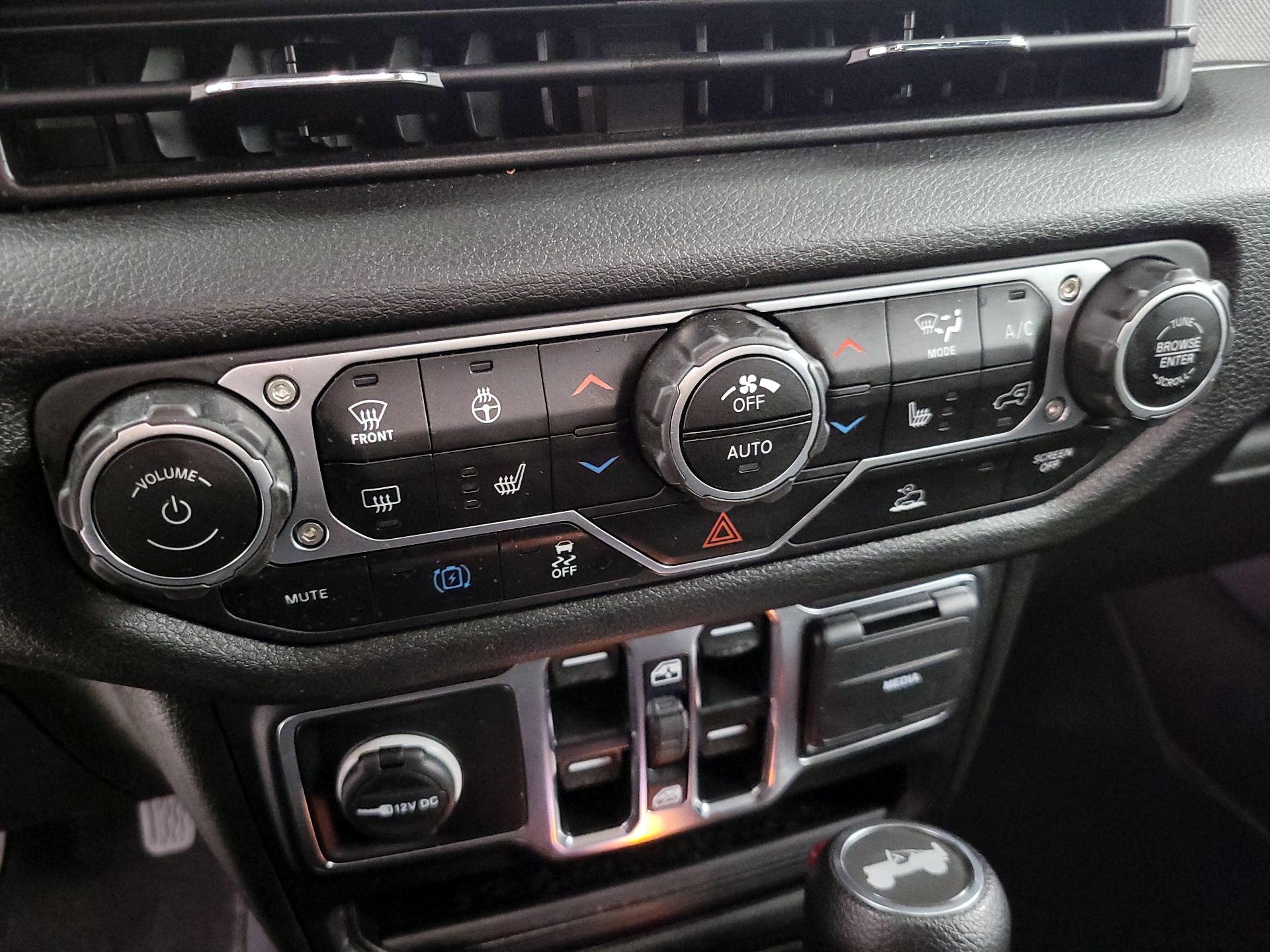 Thumbnail: 2024 Jeep Wrangler - 13