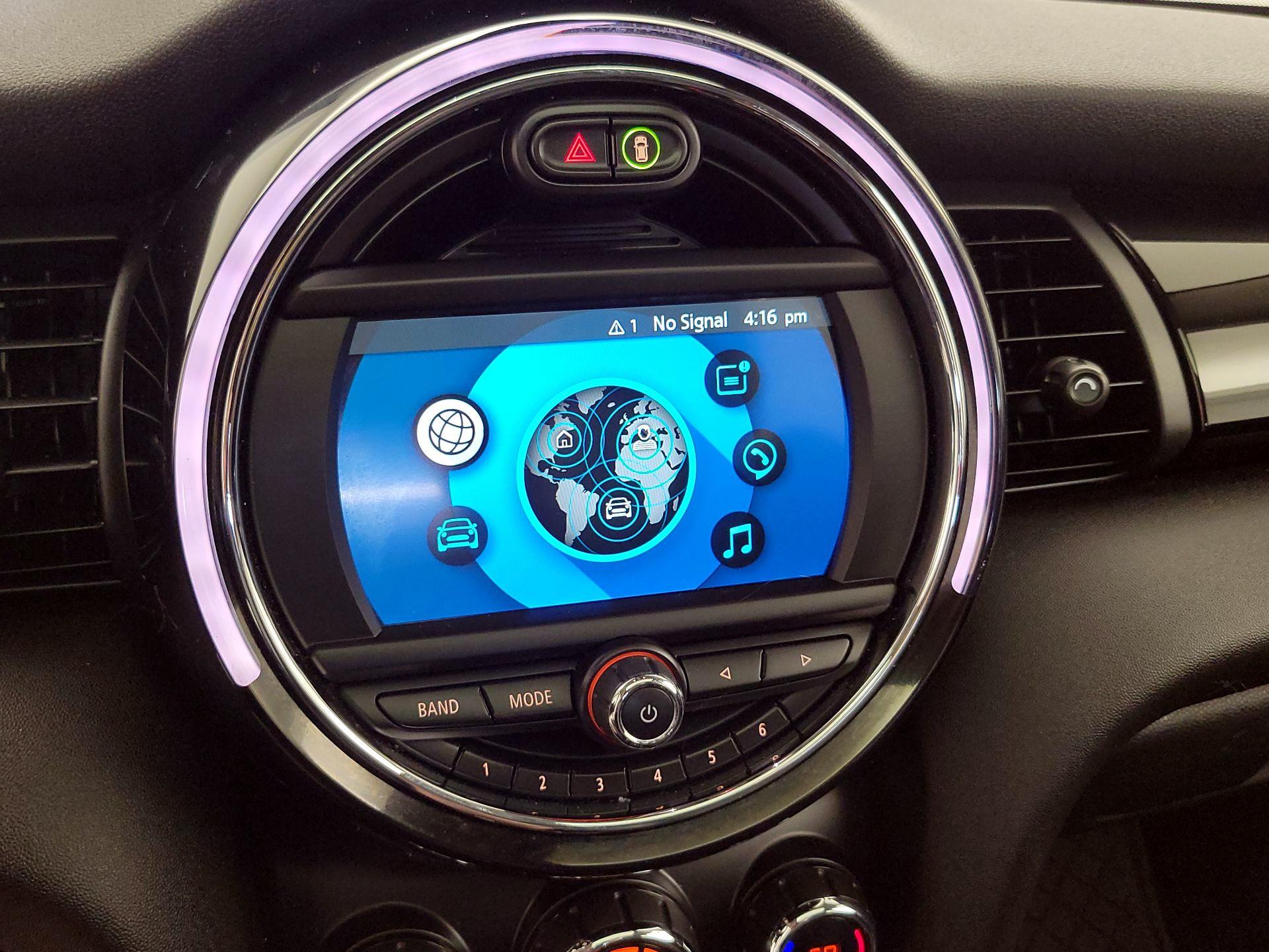 Thumbnail: 2019 MINI Cooper Hardtop - 15