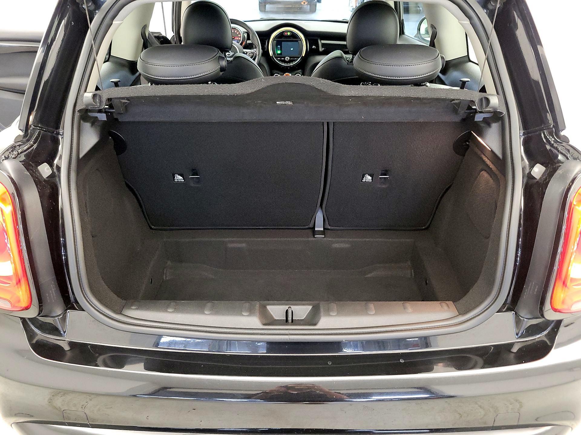 Thumbnail: 2019 MINI Cooper Hardtop - 20