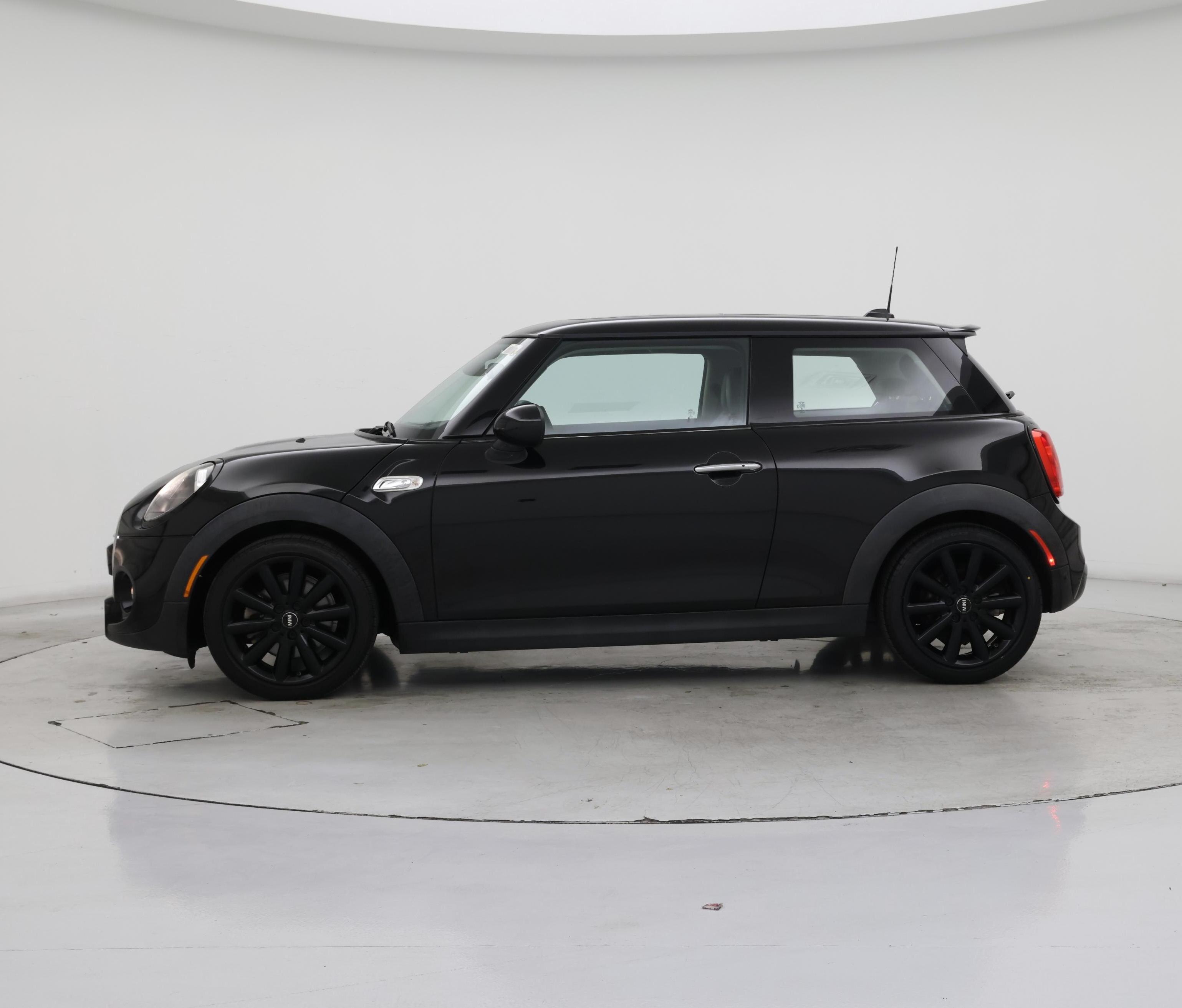 Thumbnail: 2019 MINI Cooper Hardtop - 3