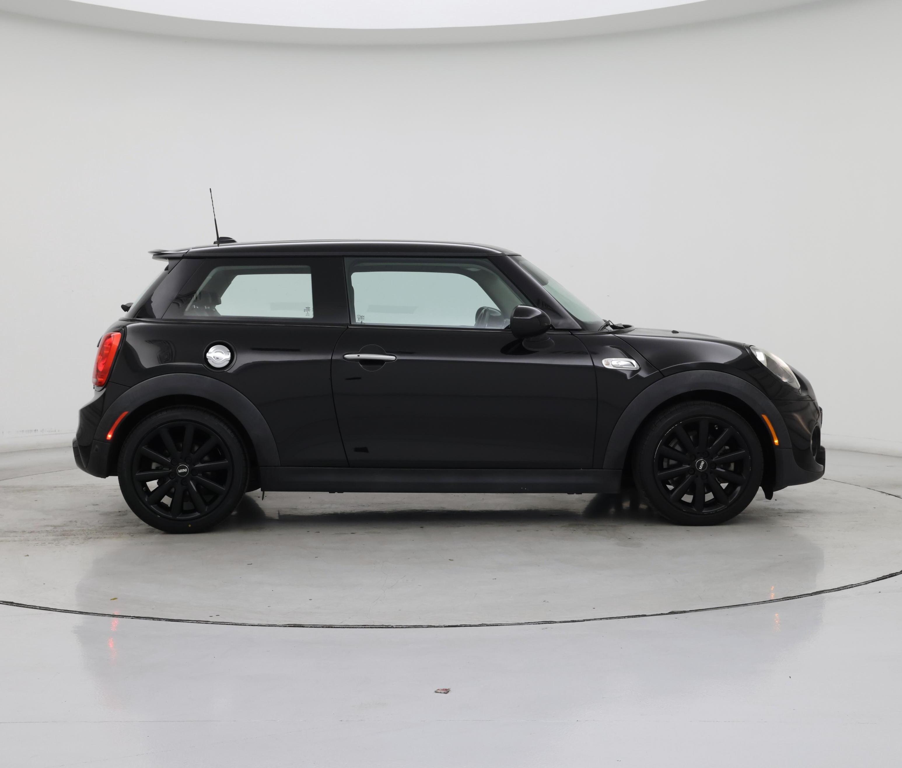 Thumbnail: 2019 MINI Cooper Hardtop - 7