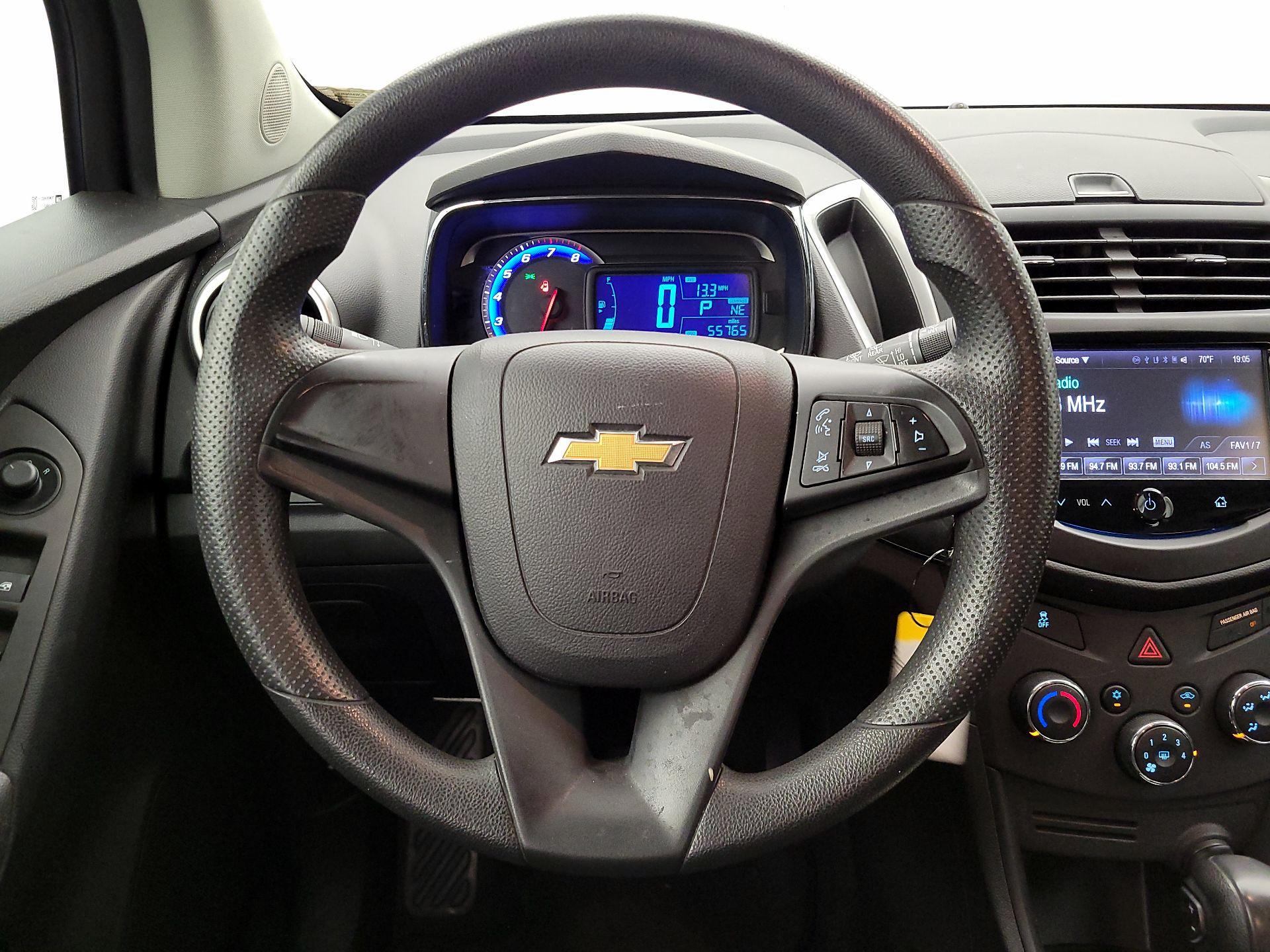 Thumbnail: 2015 Chevrolet Trax - 10