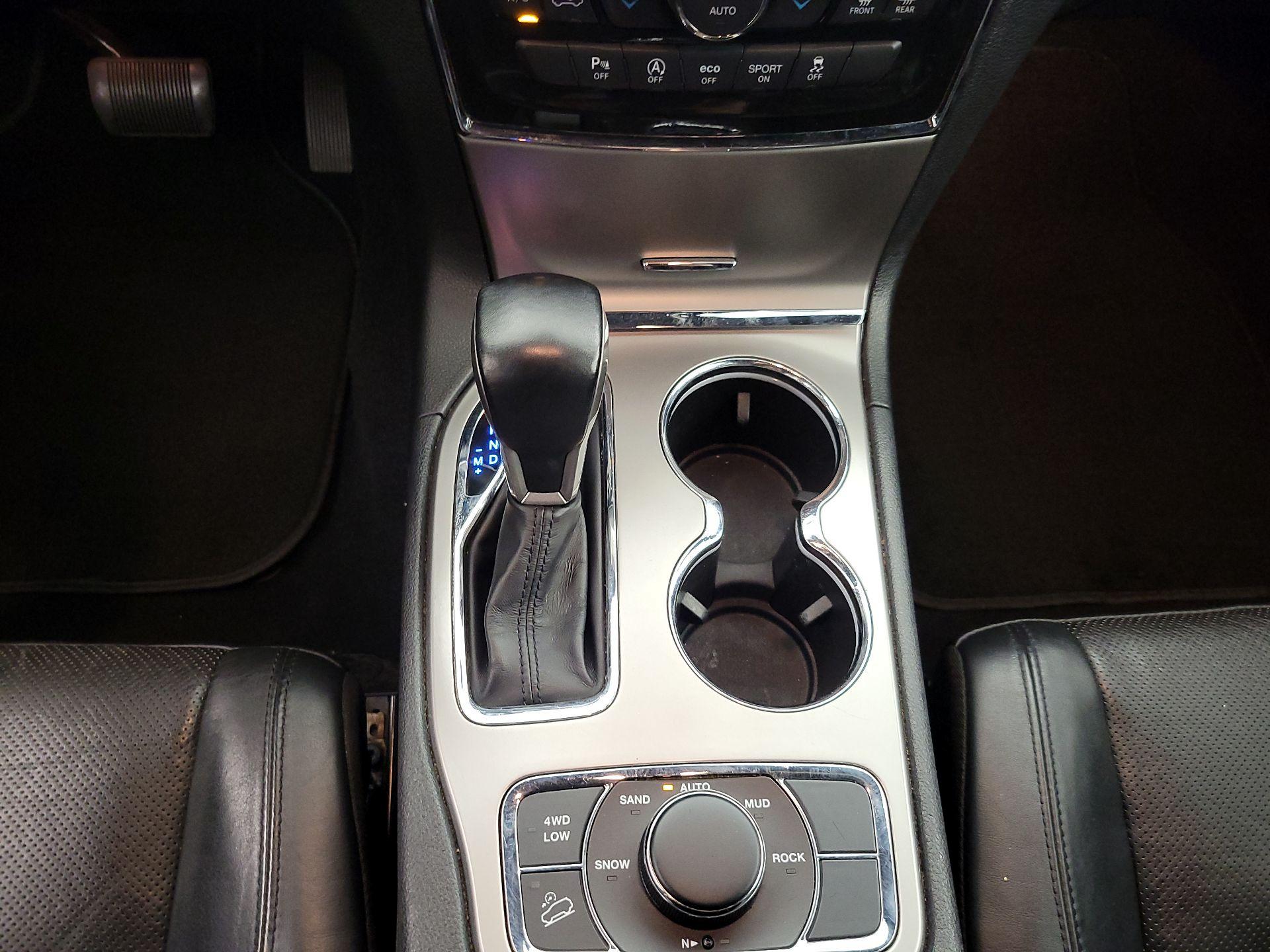 Thumbnail: 2021 Jeep Grand Cherokee - 18