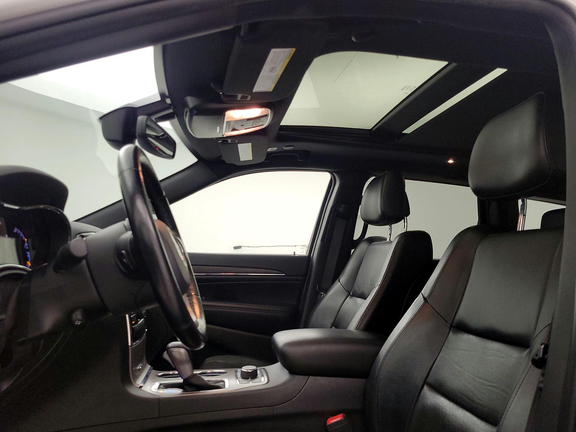 Thumbnail: 2021 Jeep Grand Cherokee - 20