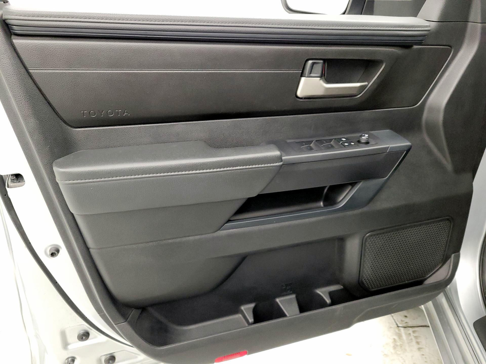 Thumbnail: 2023 Toyota Tundra - 12