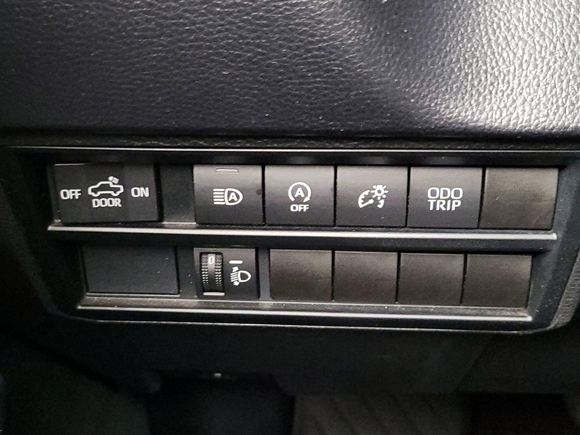 Thumbnail: 2023 Toyota Tundra - 13