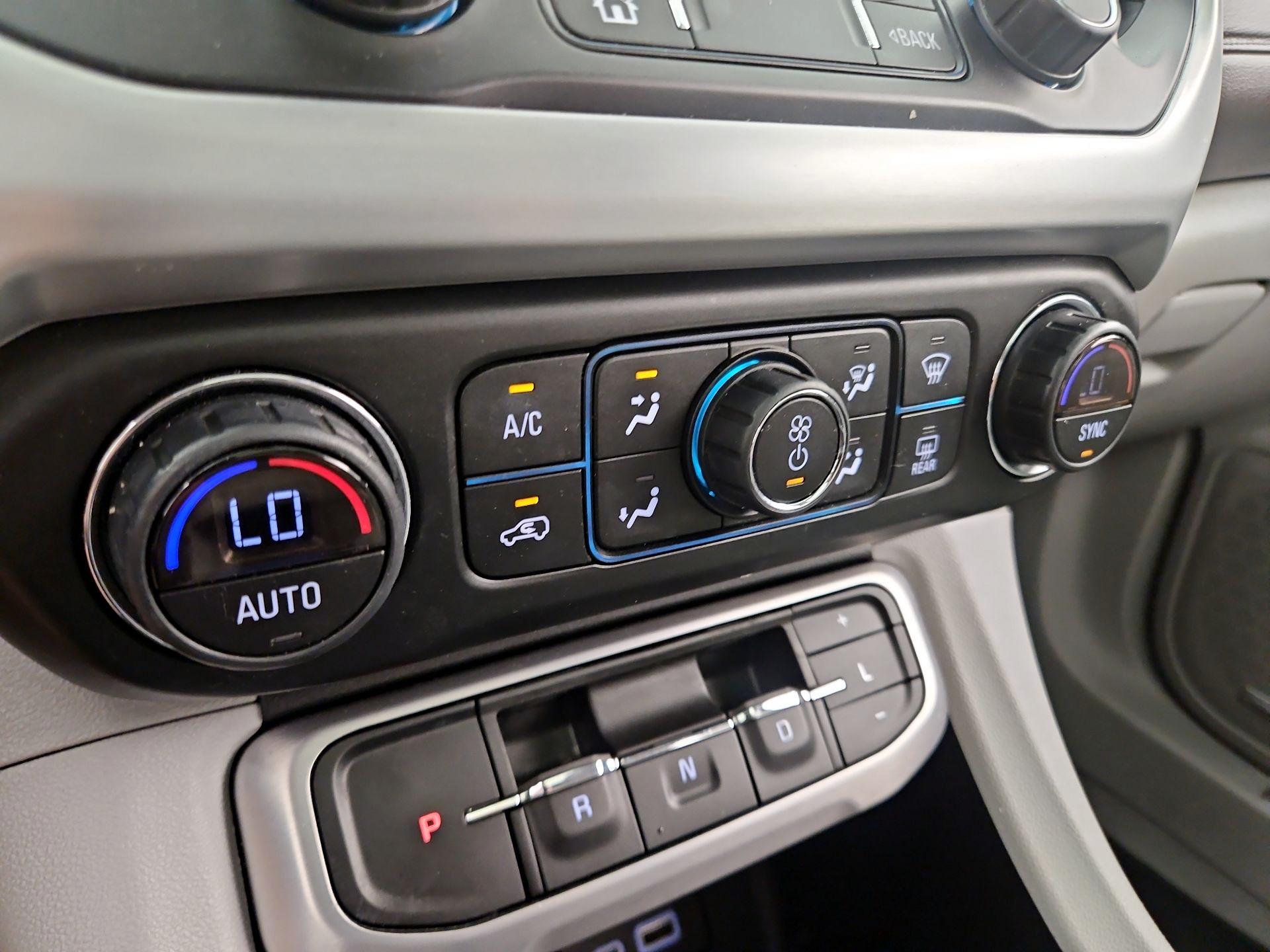 Thumbnail: 2020 GMC Acadia - 16