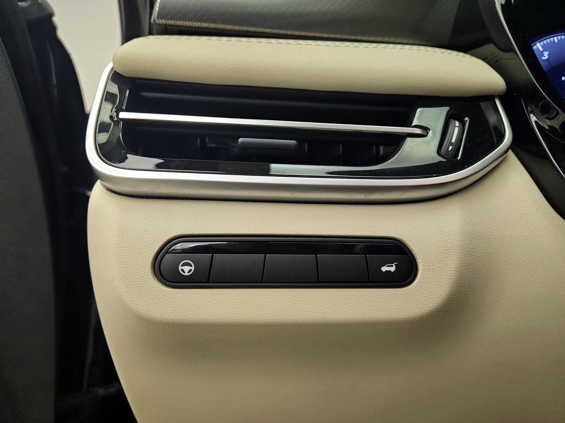 Thumbnail: 2024 INFINITI QX60 - 13