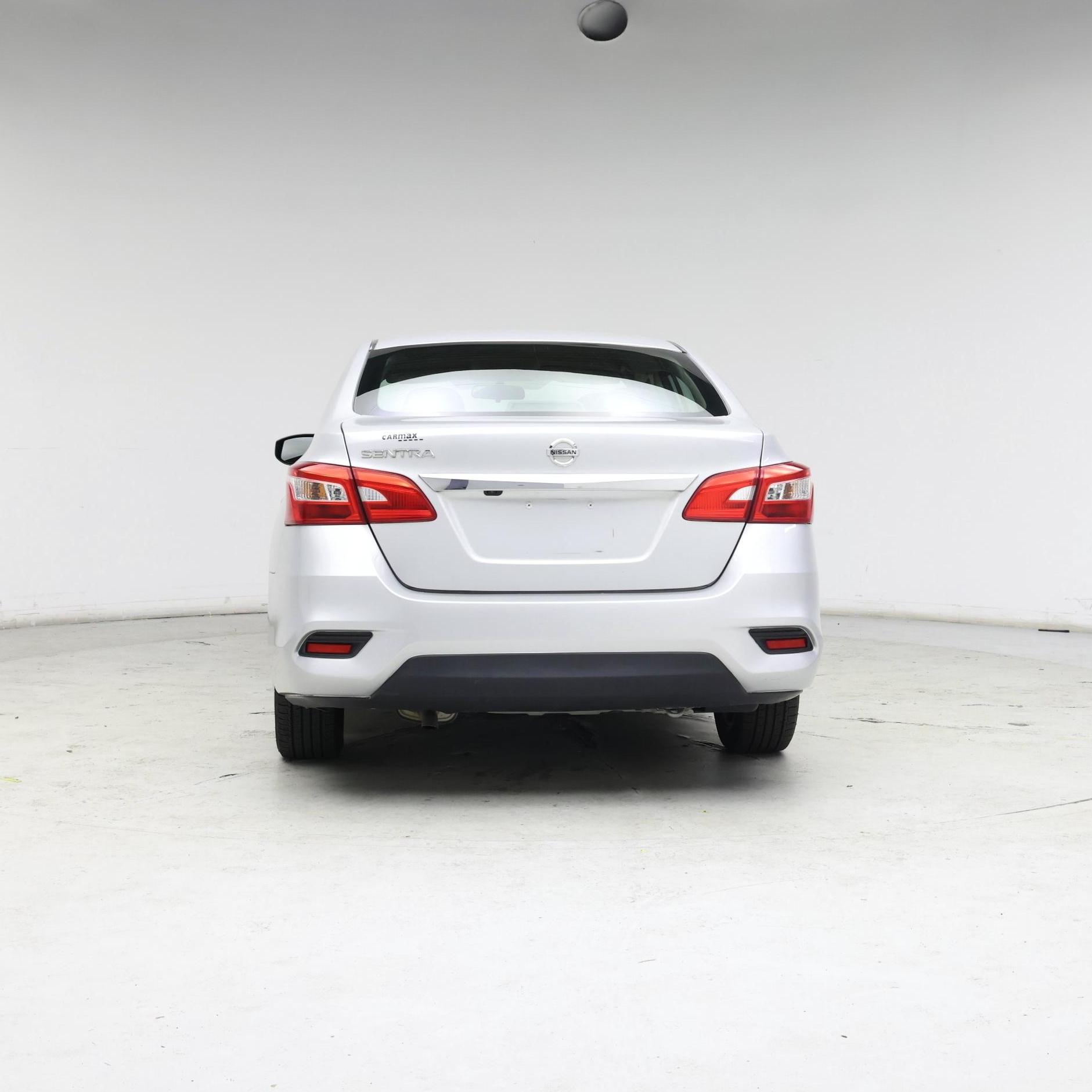 Thumbnail: 2018 Nissan Sentra - 6