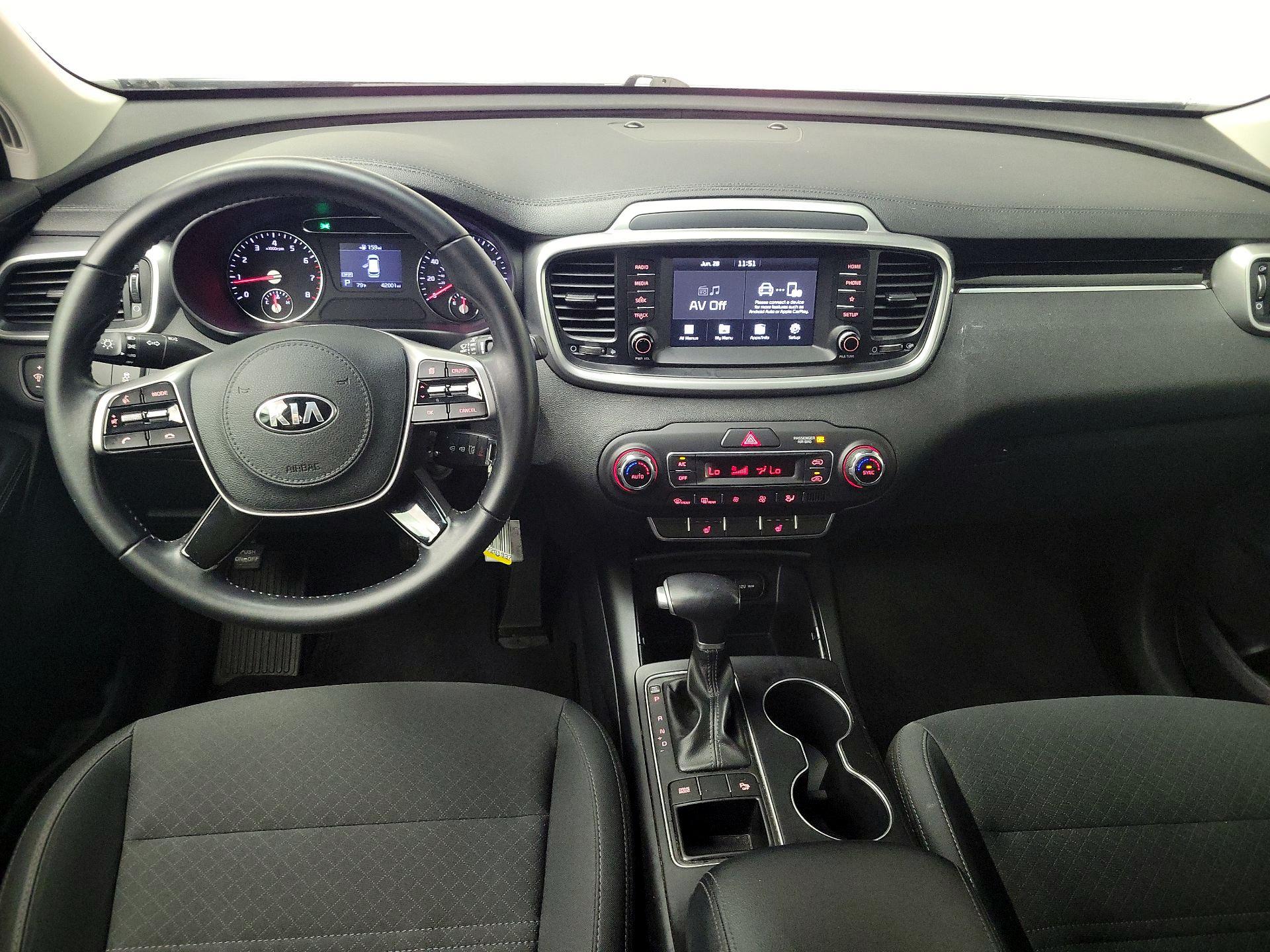 Thumbnail: 2020 Kia Sorento - 9