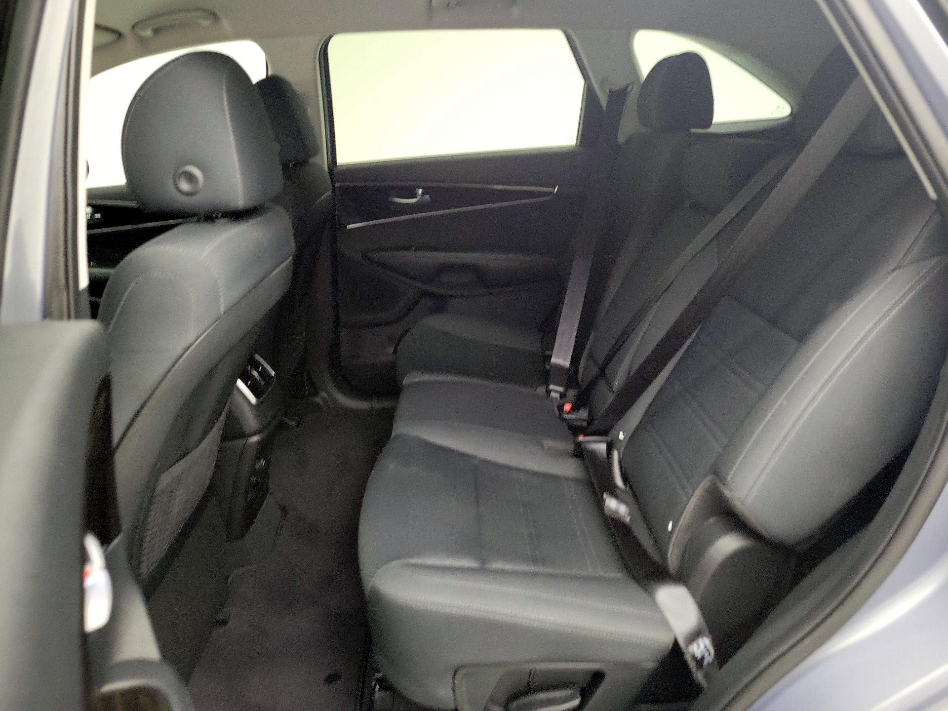 Thumbnail: 2020 Kia Sorento - 19