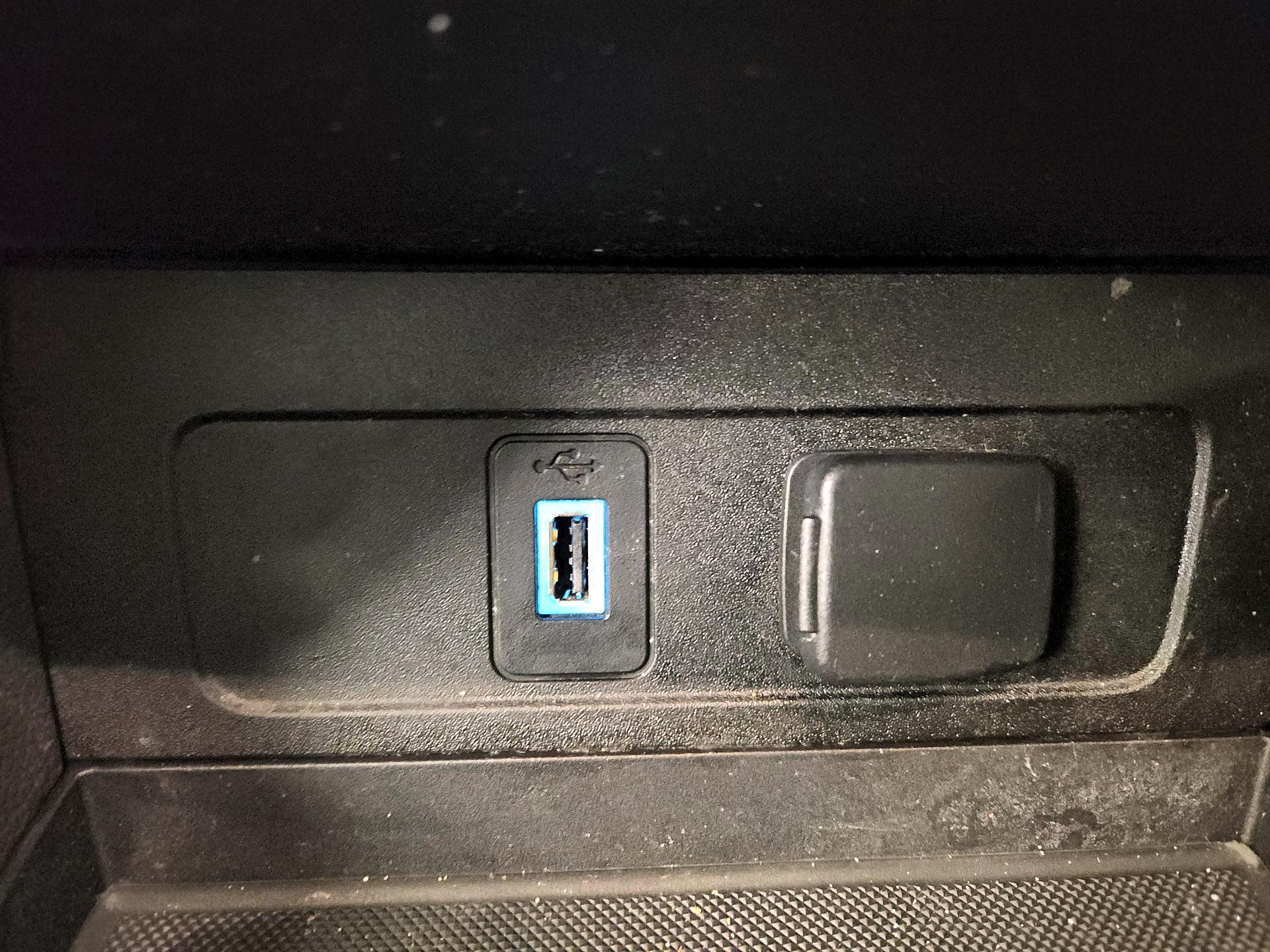 Thumbnail: 2018 Ford Escape - 19