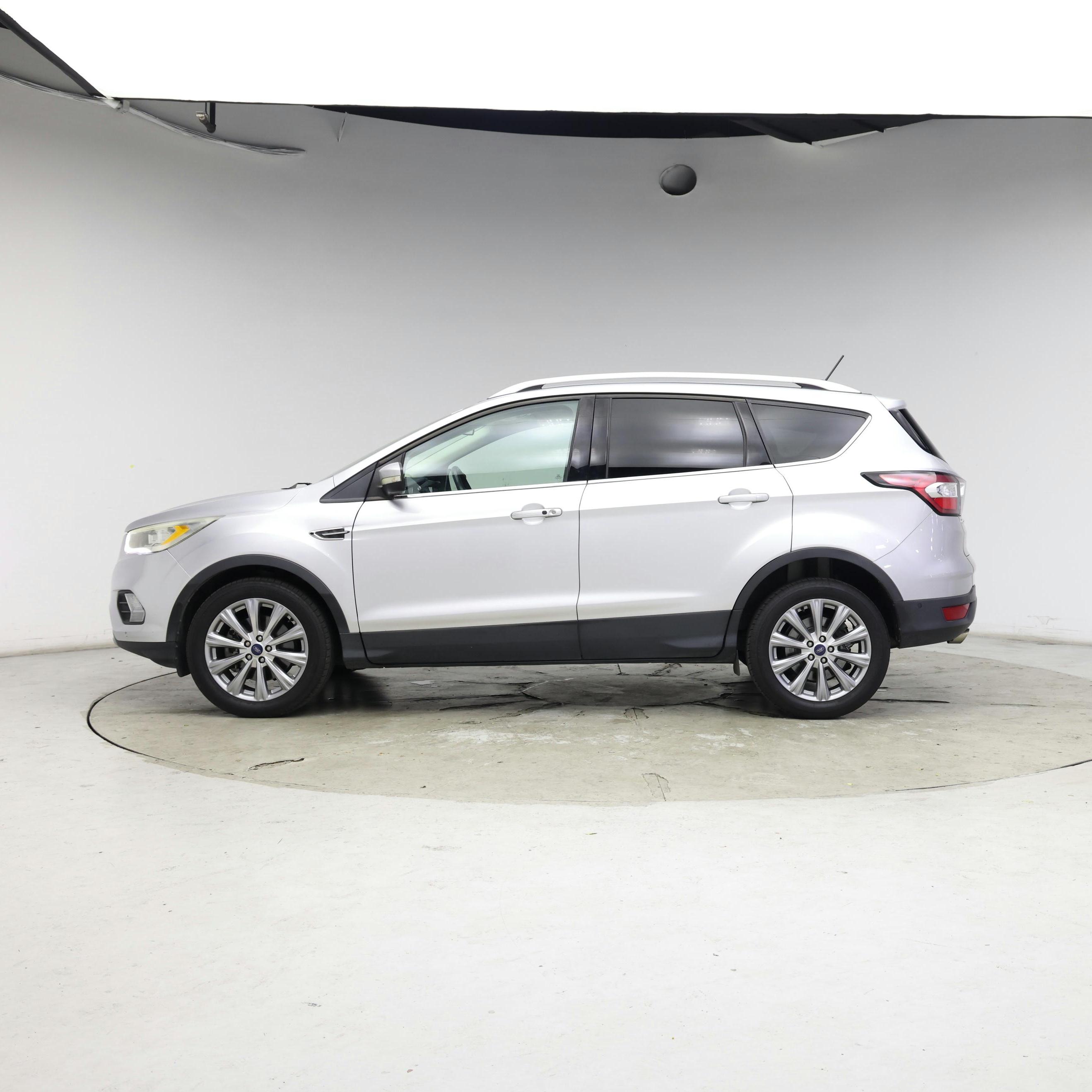 Thumbnail: 2018 Ford Escape - 3