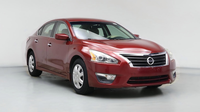 2015 Nissan Altima S Hero Image