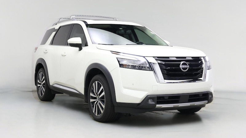 2022 Nissan Pathfinder Platinum Hero Image