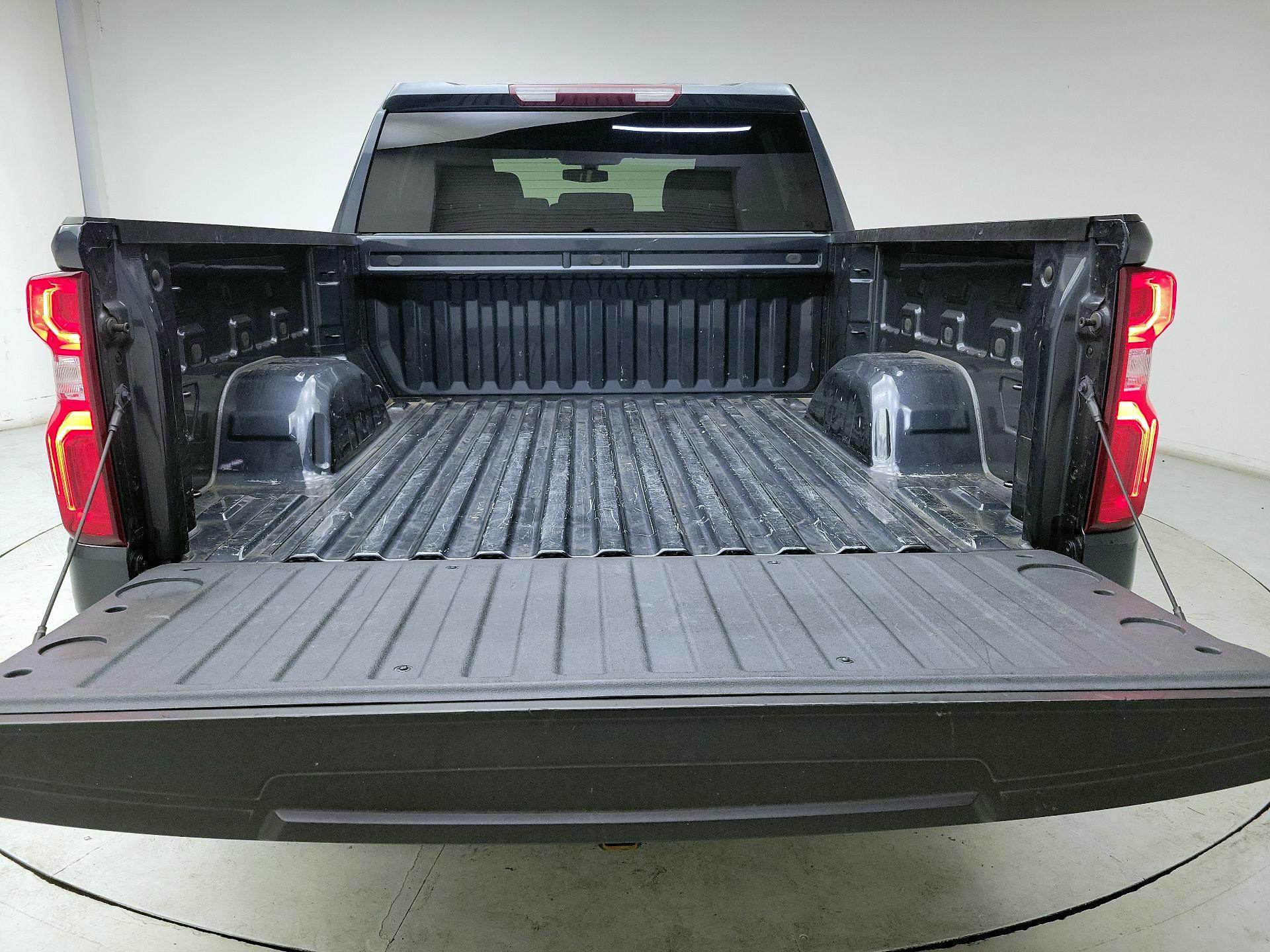 Thumbnail: 2021 Chevrolet Silverado 1500 - 20