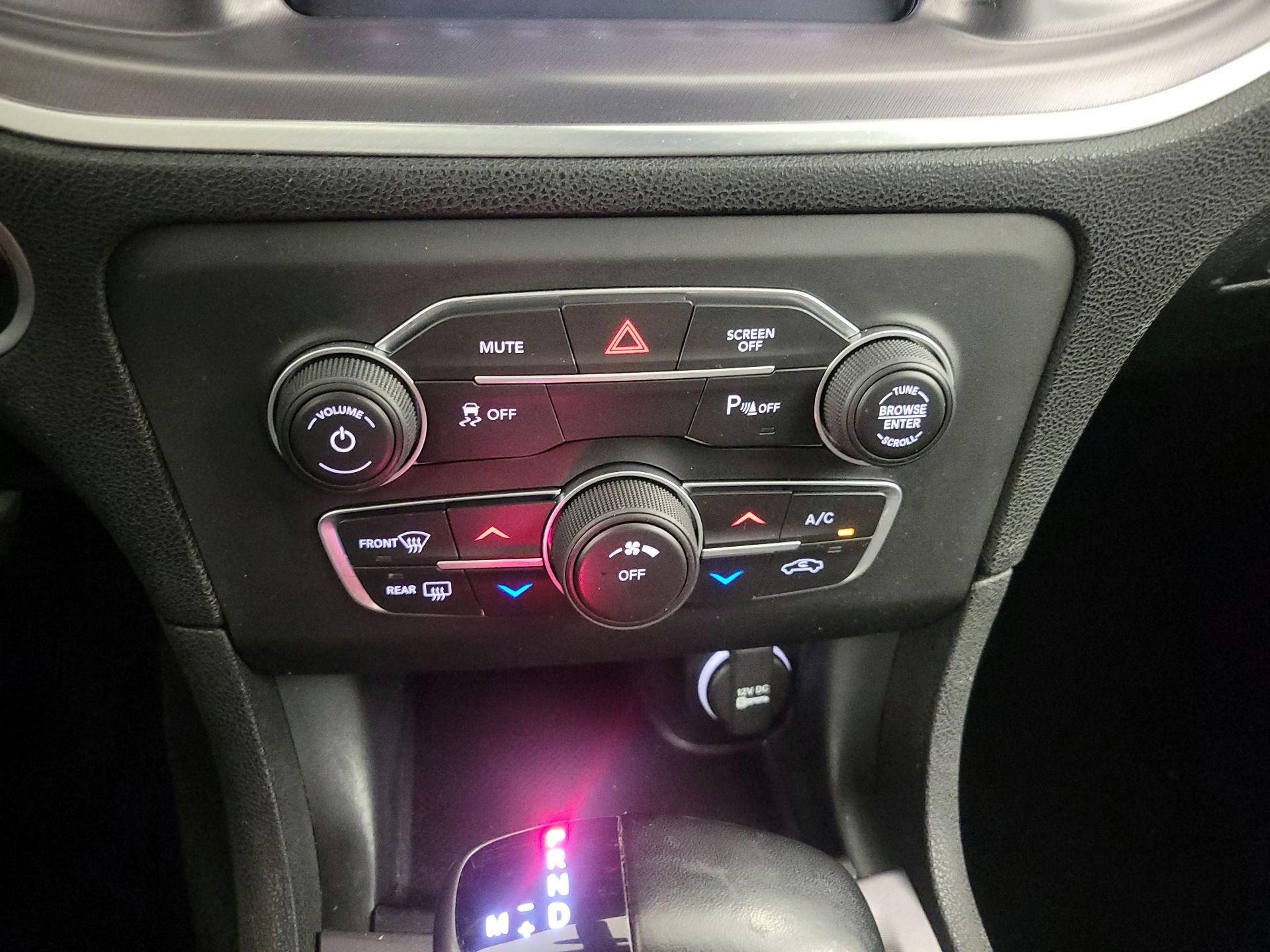 Thumbnail: 2019 Dodge Charger - 14
