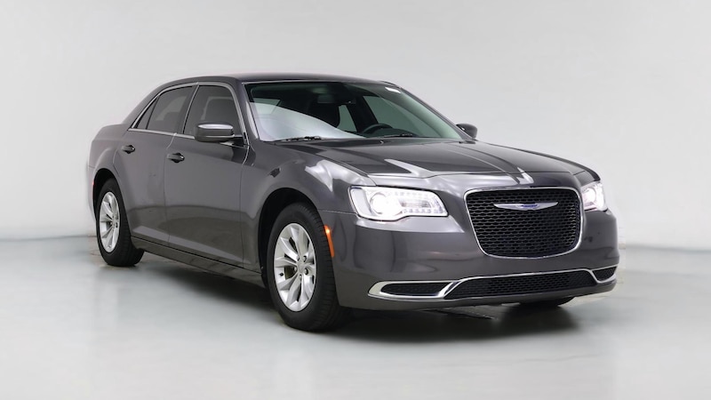 2021 Chrysler 300 Touring Hero Image