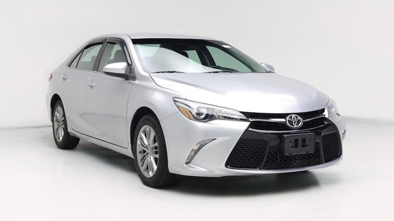 2015 Toyota Camry SE Hero Image
