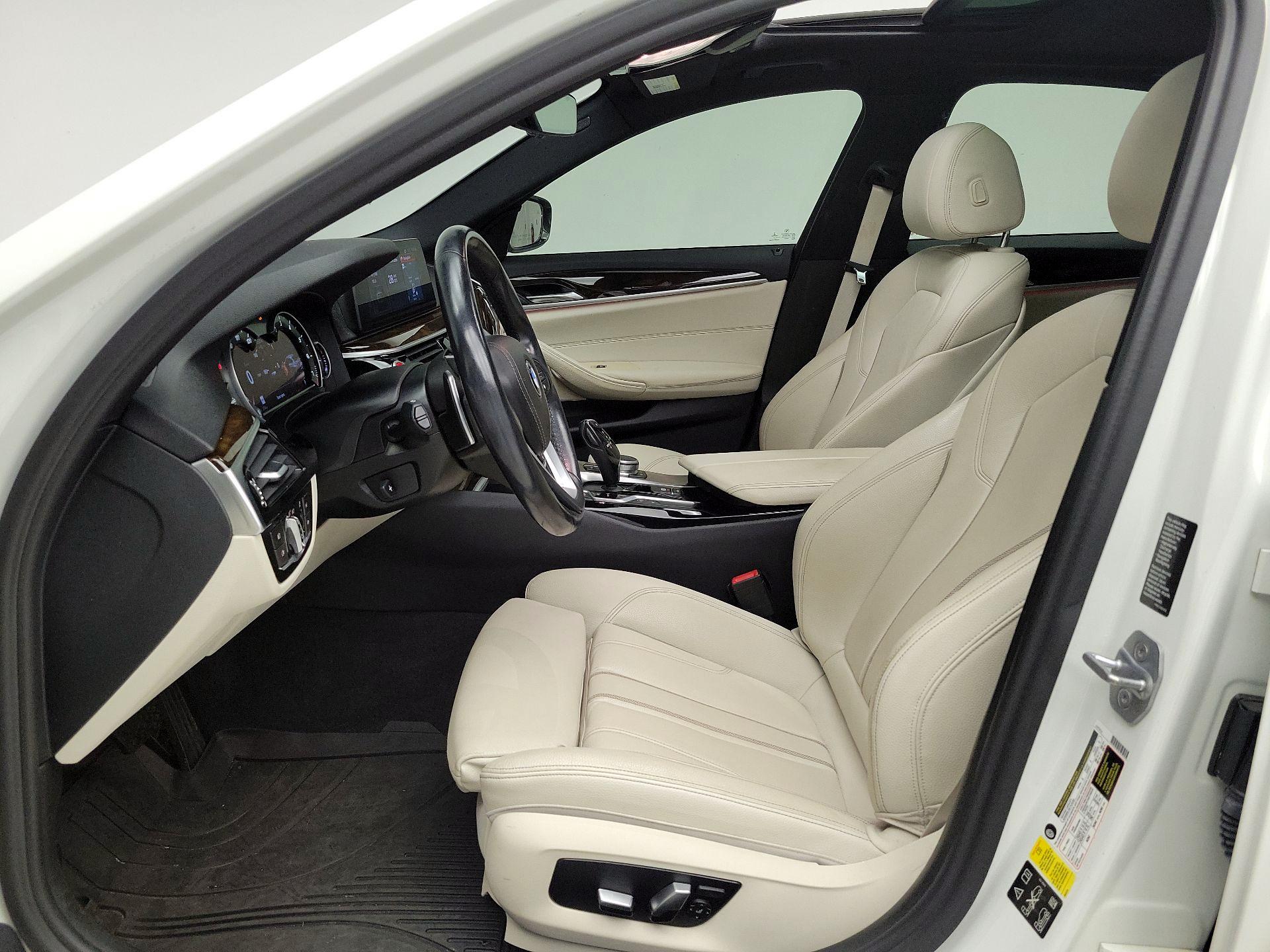 Thumbnail: 2017 BMW 5 Series - 11