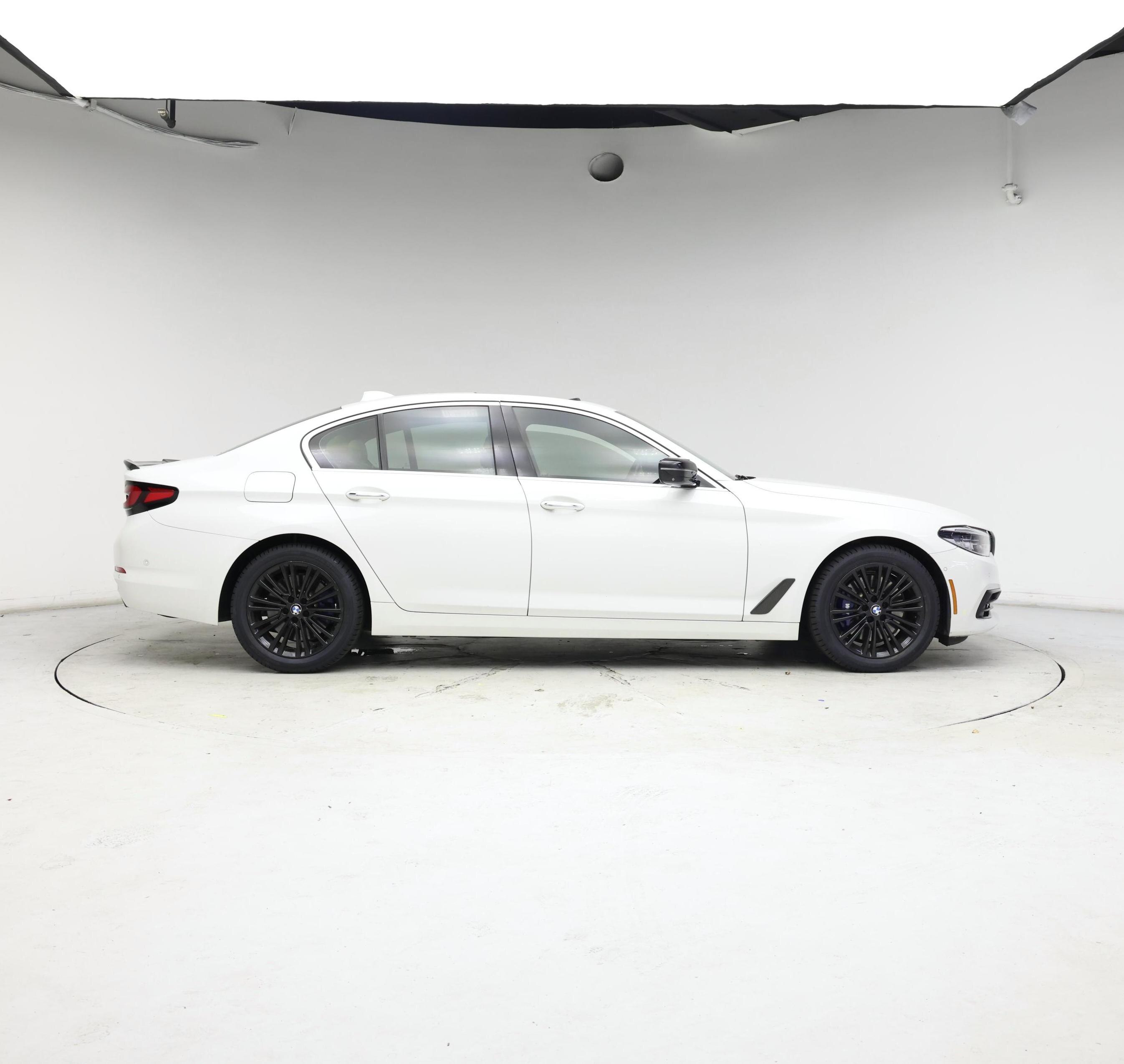 Thumbnail: 2017 BMW 5 Series - 7