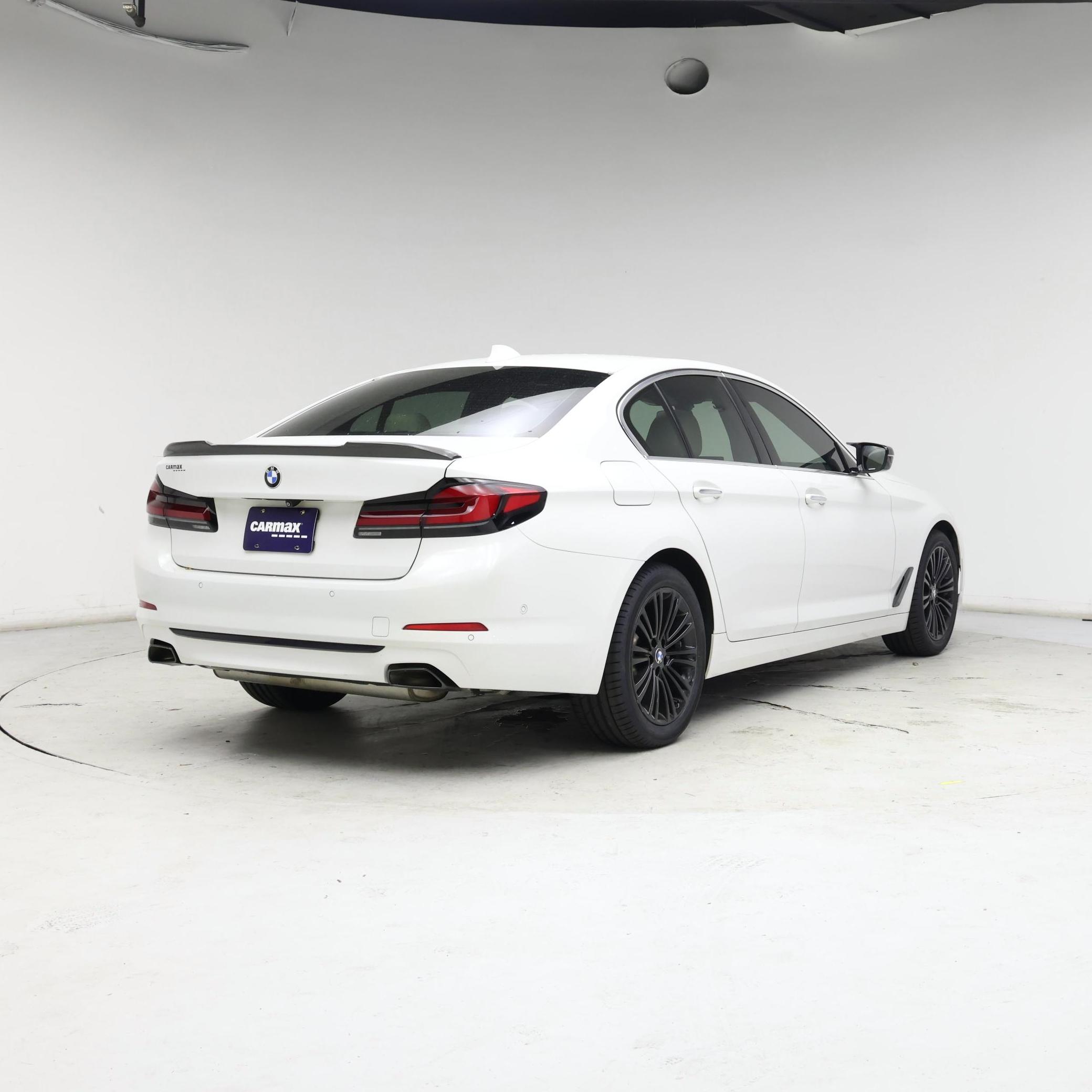 Thumbnail: 2017 BMW 5 Series - 8