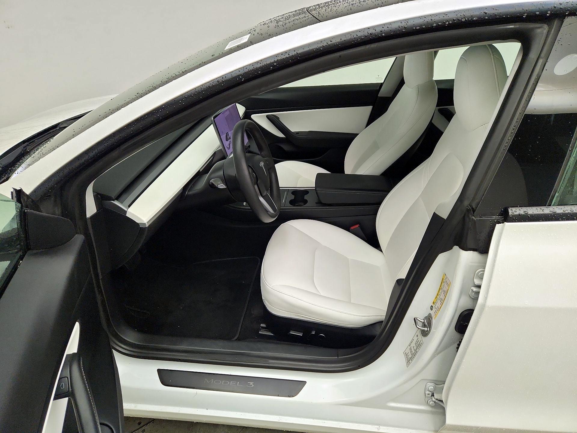 Thumbnail: 2021 Tesla Model 3 - 11